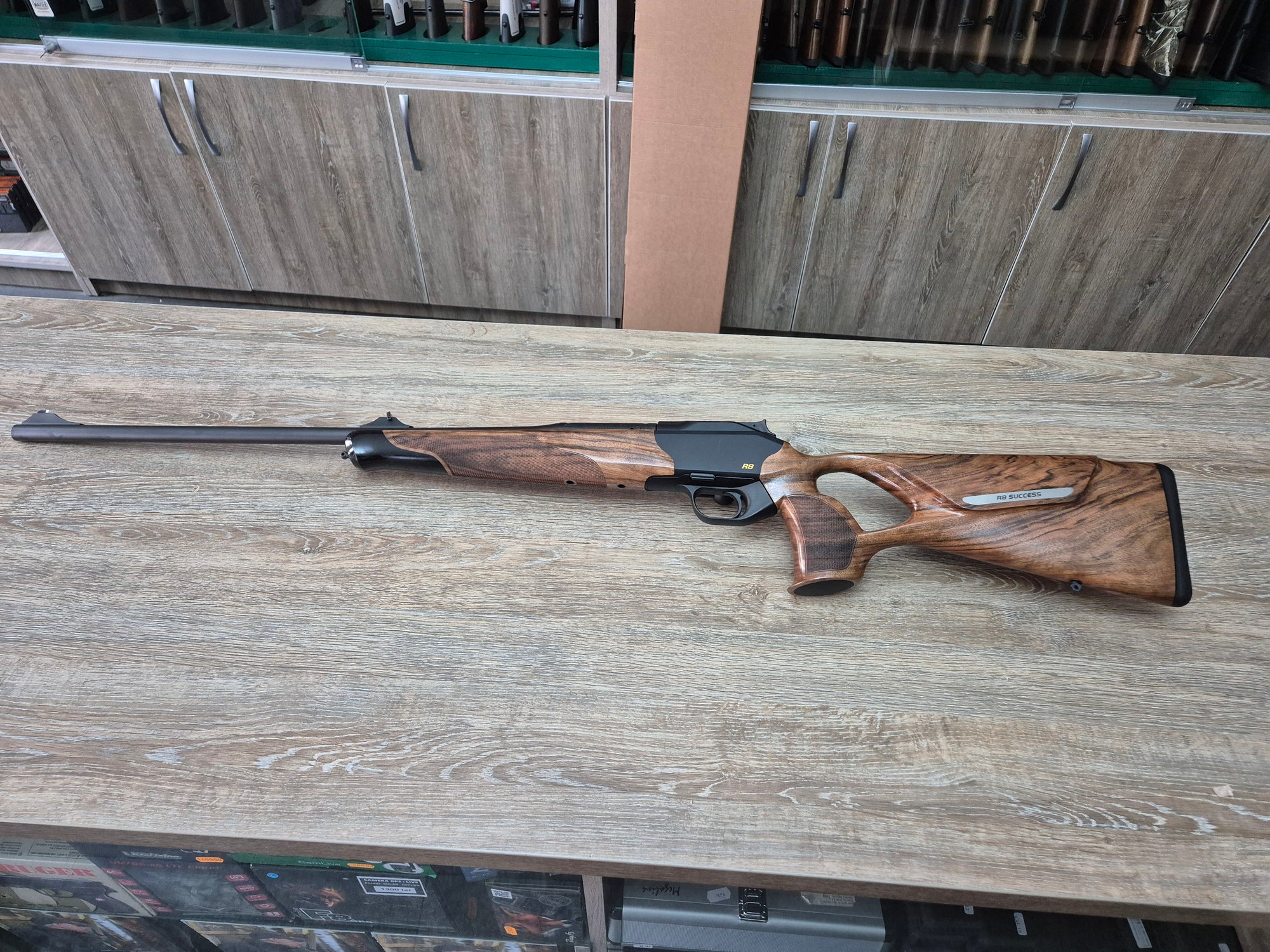 Carabina Blaser R8 Success, cal 8x68S, 65cm, pat lemn ergonomic