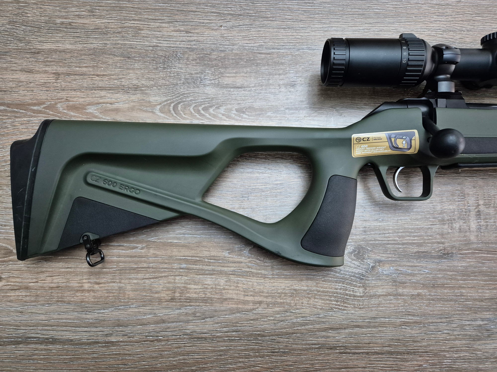 Carabina CZ 600 Ergo, cal 30-06, cu luneta 2.5-10x50