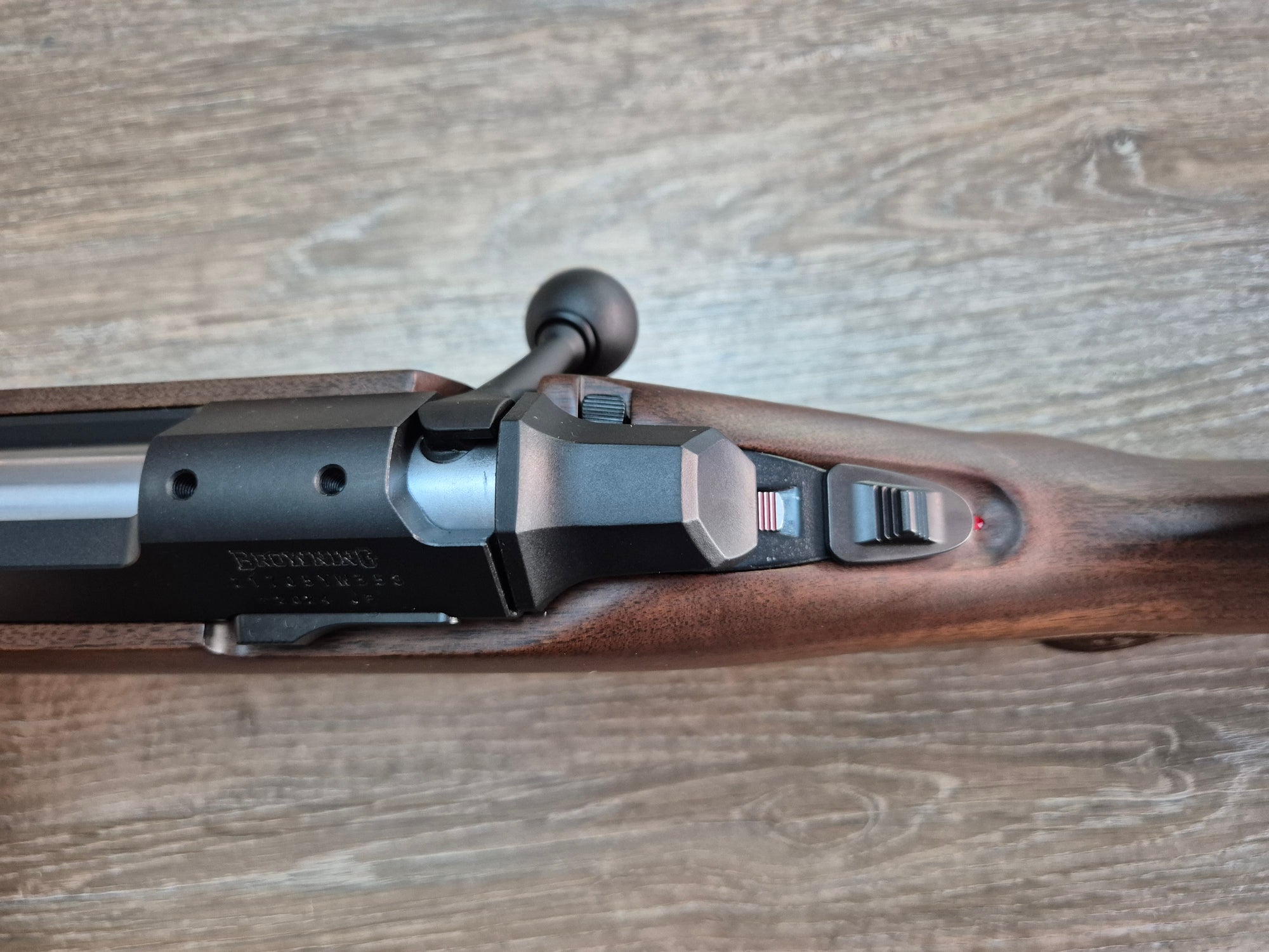 Carabina Browning A-Bolt 3+ Hunter, cal 30-06, 51cm, pat lemn, cătări