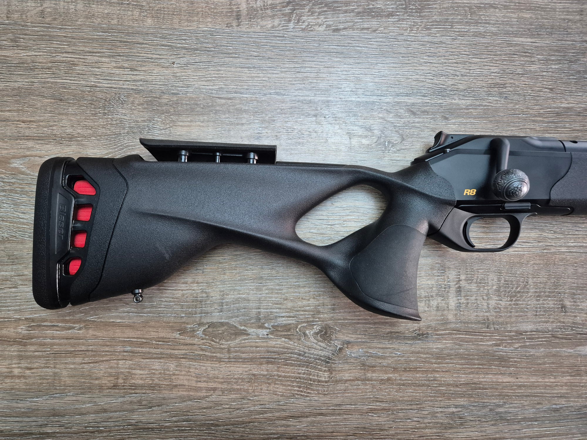 Carabina Blaser R8 Ultimate, cal 300 win mag, 65cm, amortizor recul, obrazar reglabil