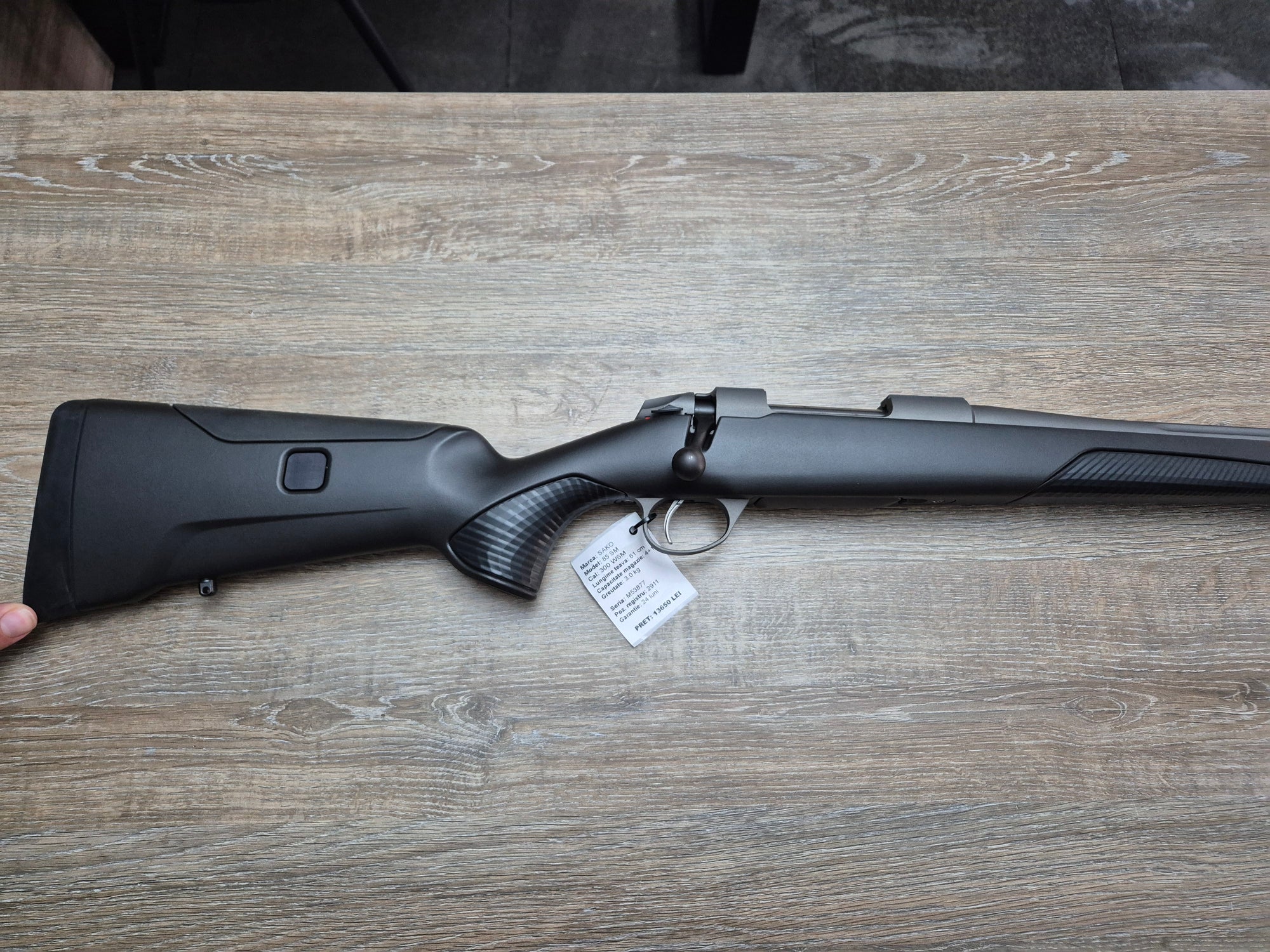 Carabina SAKO 85 SM, cal 300 WSM, teava fluted 61cm cerakote, pat sintetic