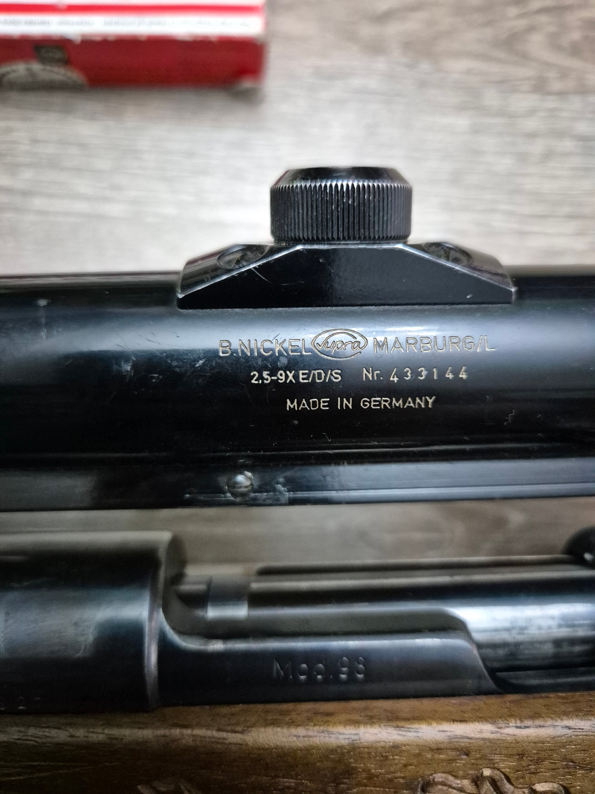 Carabina Mauser 98 cal 7mm rem mag, 65cm, luneta 2.5-9x