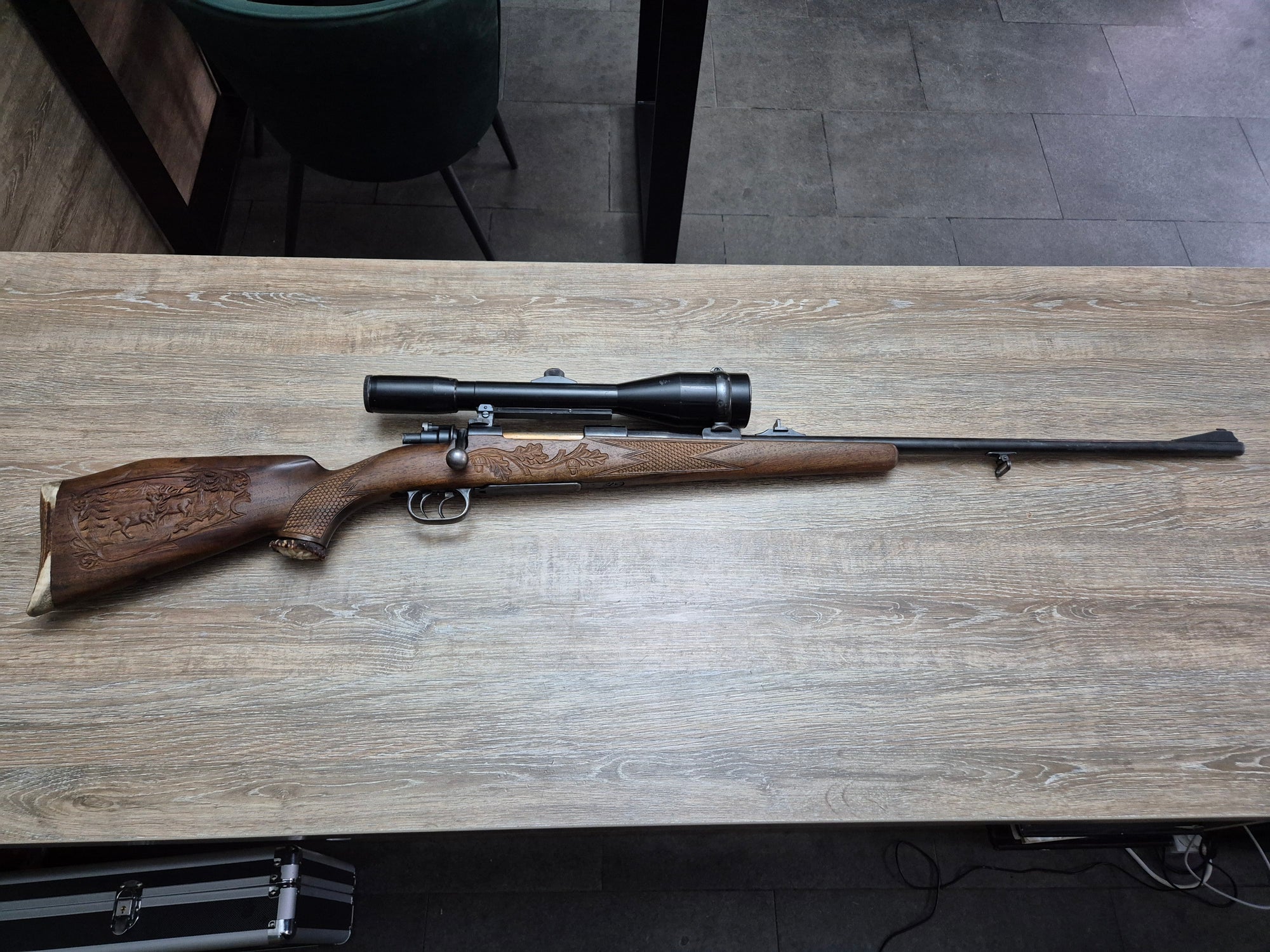 Carabina Mauser 98 cal 7mm rem mag, 65cm, luneta 2.5-9x