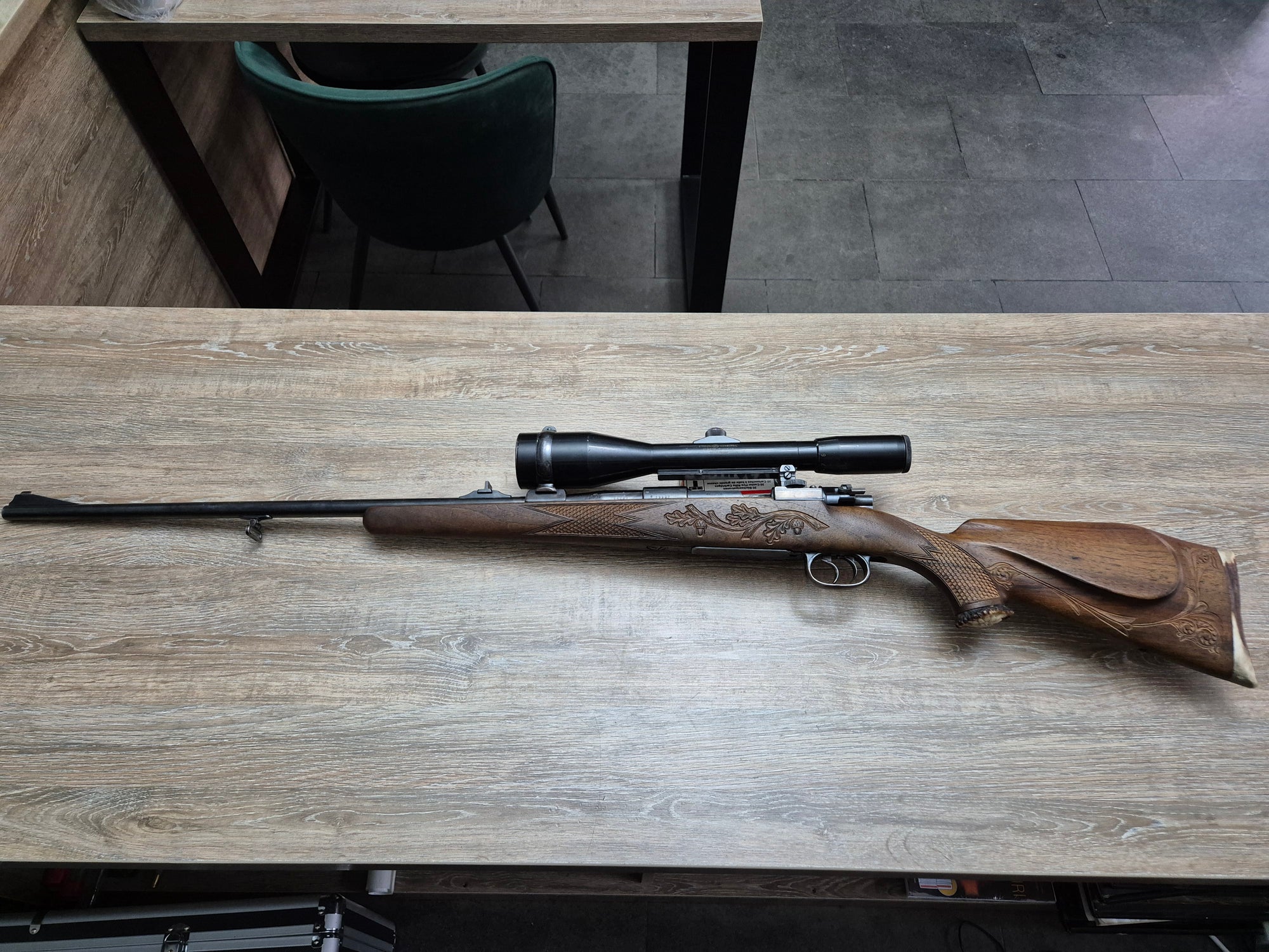 Carabina Mauser 98 cal 7mm rem mag, 65cm, luneta 2.5-9x