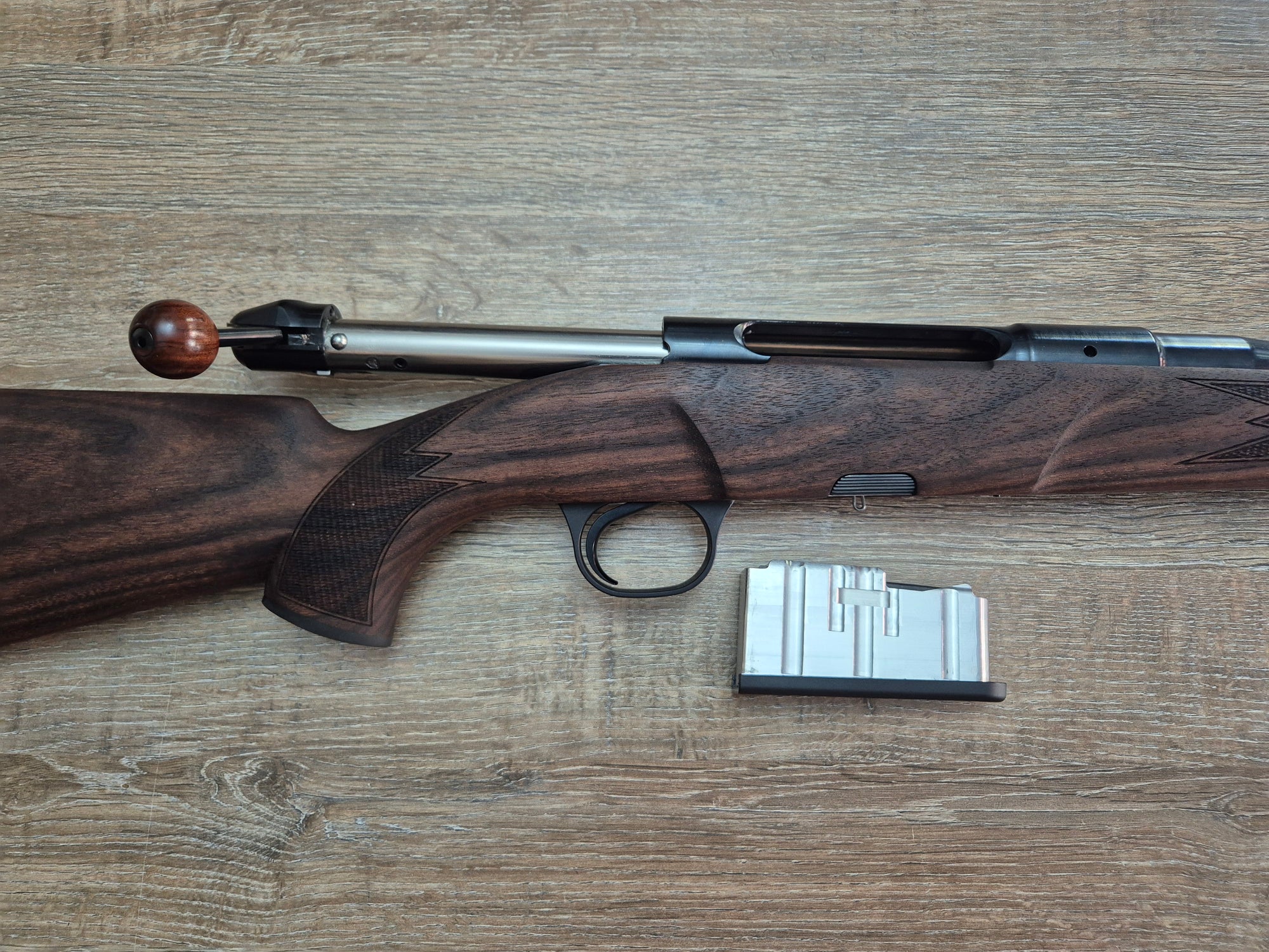 Carabina Heym SR30 Allranger cal 8x57 JS, 50cm, inchidere liniara, pat lemn