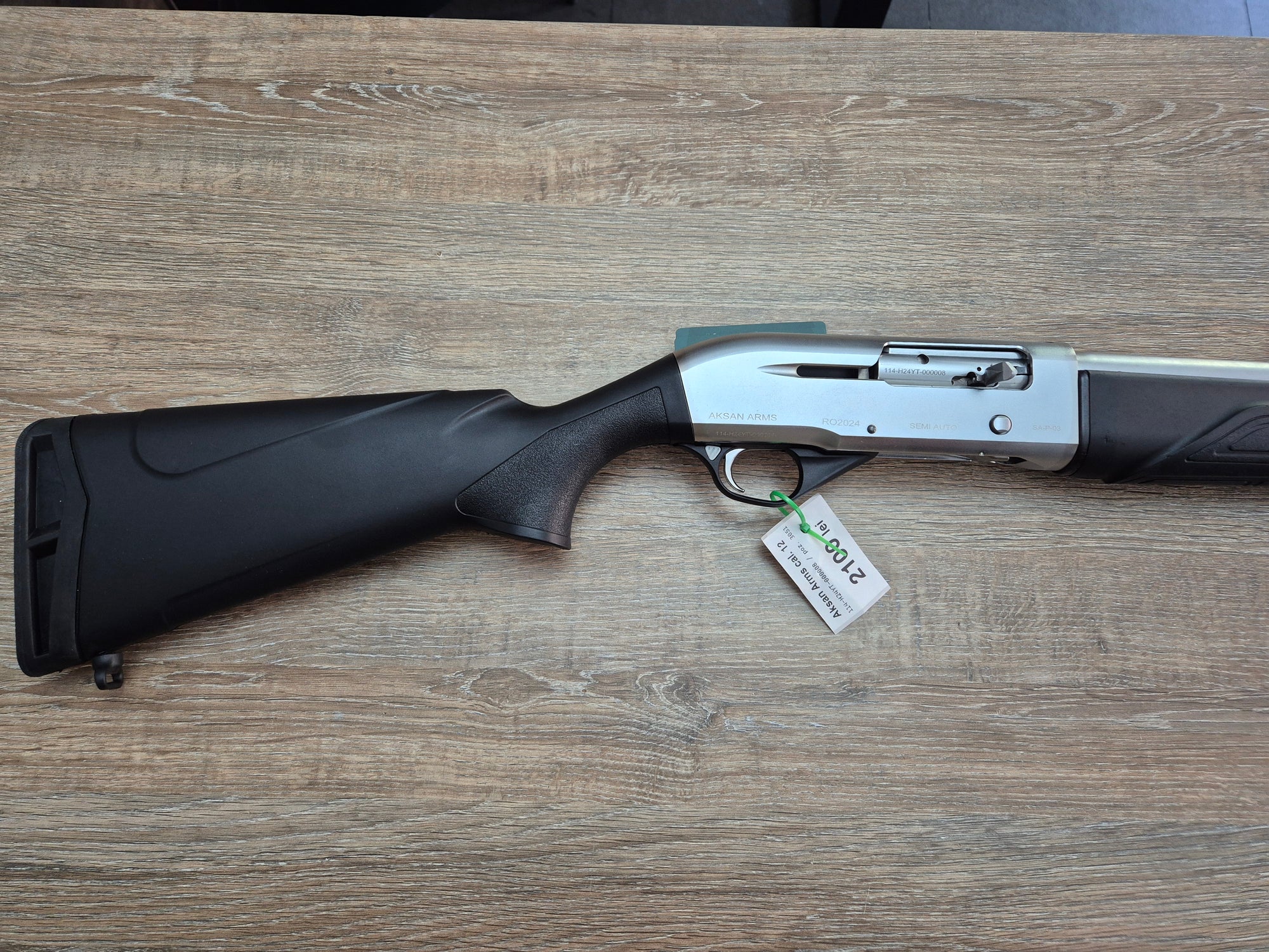 Lisa semiautomata Aksan Arms, cal 12/76, 71cm, pat sintetic