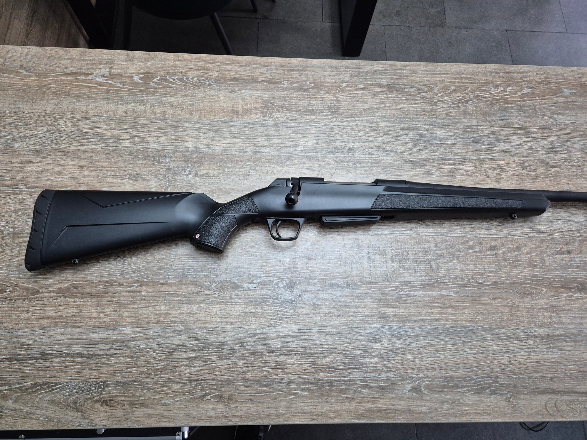 Carabina Winchester XPR cal 300 win mag, teava 61cm, pat sintetic