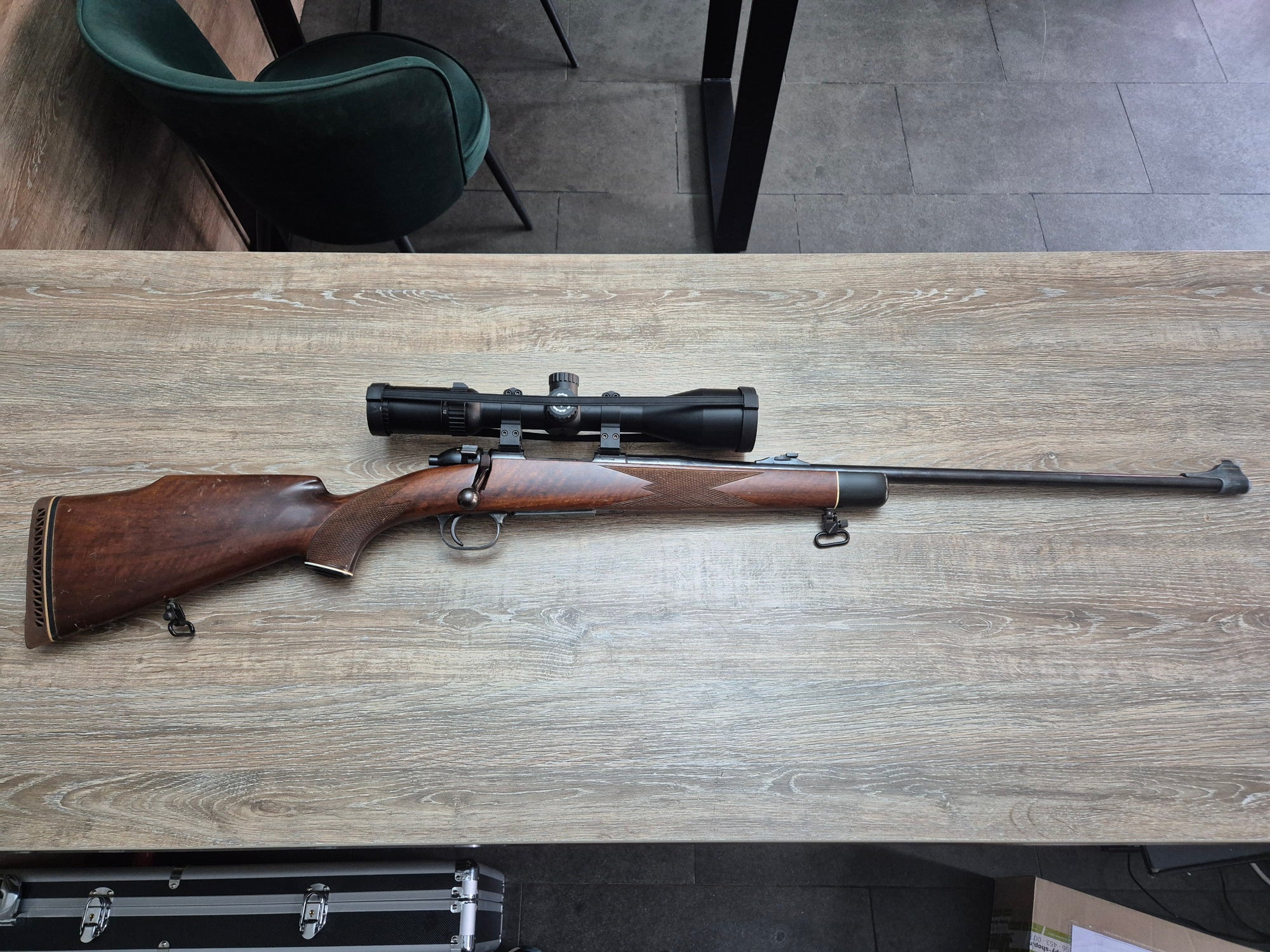 Carabina Mauser, cal 5.6x50 Magnum, 60cm, luneta 2-12x50