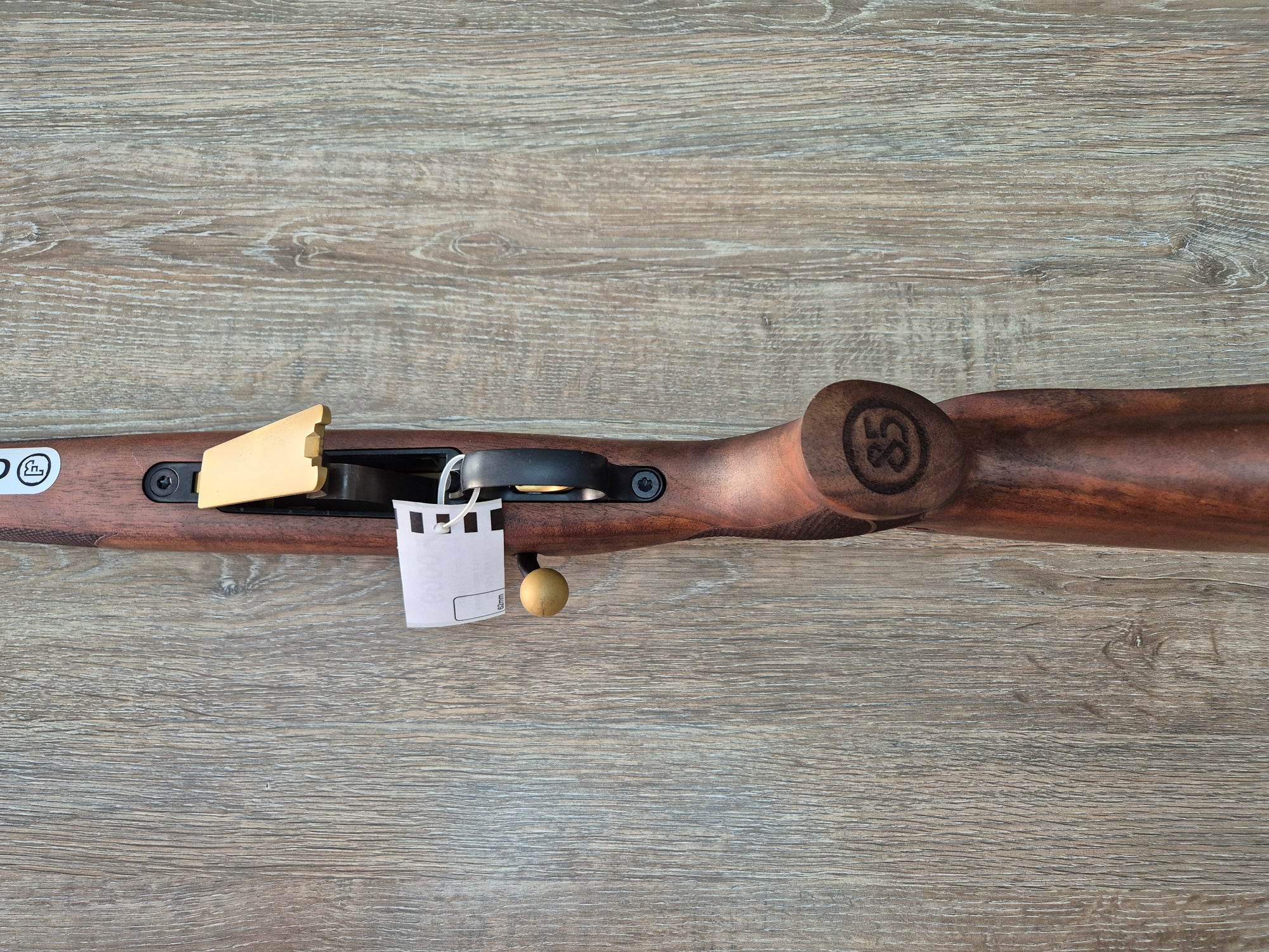 Carabina CZ 557 Lux editie limitata a 85-a aniversare, cal 30-06, pat lemn