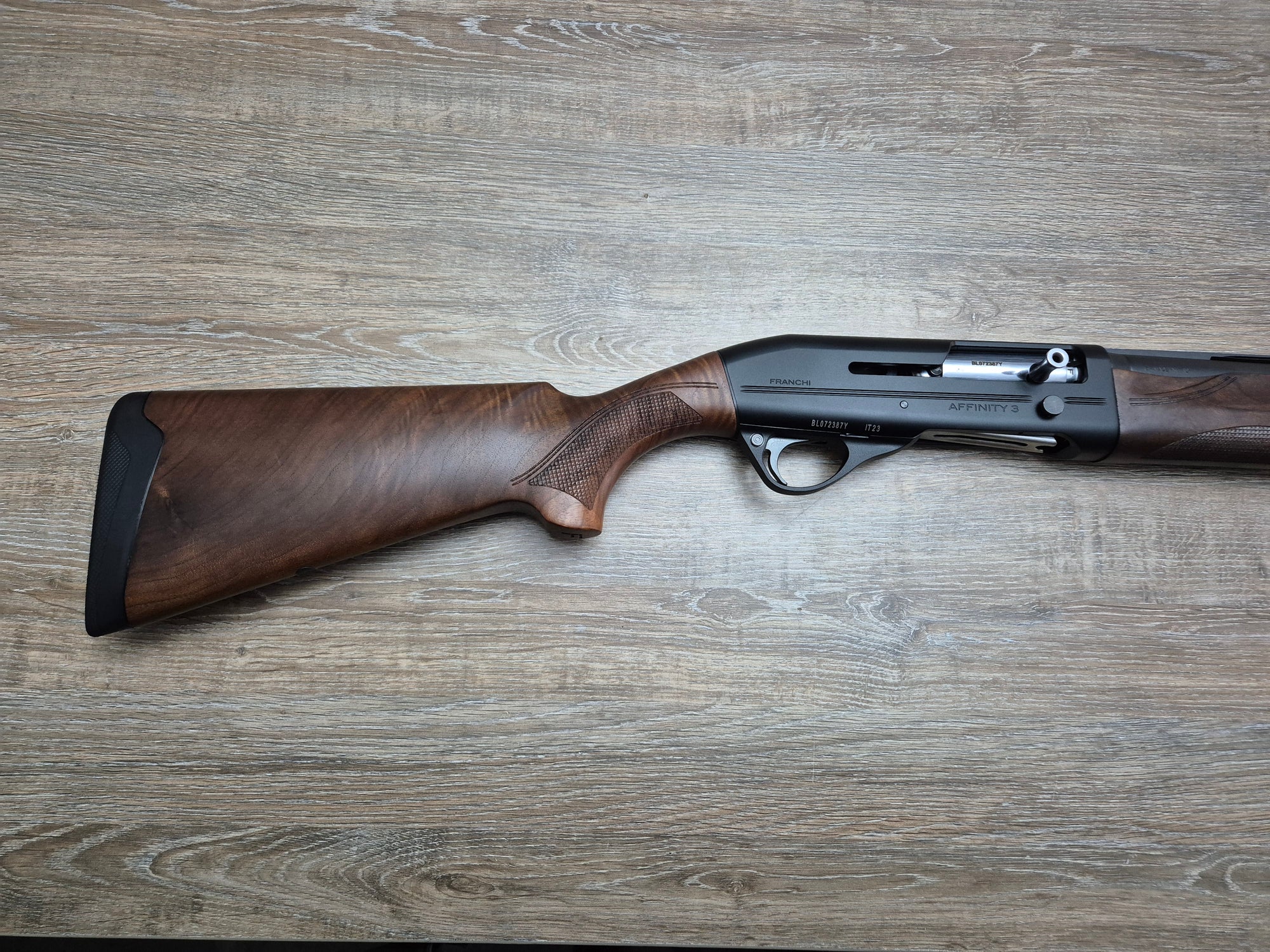 Lisa semiautomata Franchi Affinity 3, cal 12/76, 71cm, pat lemn
