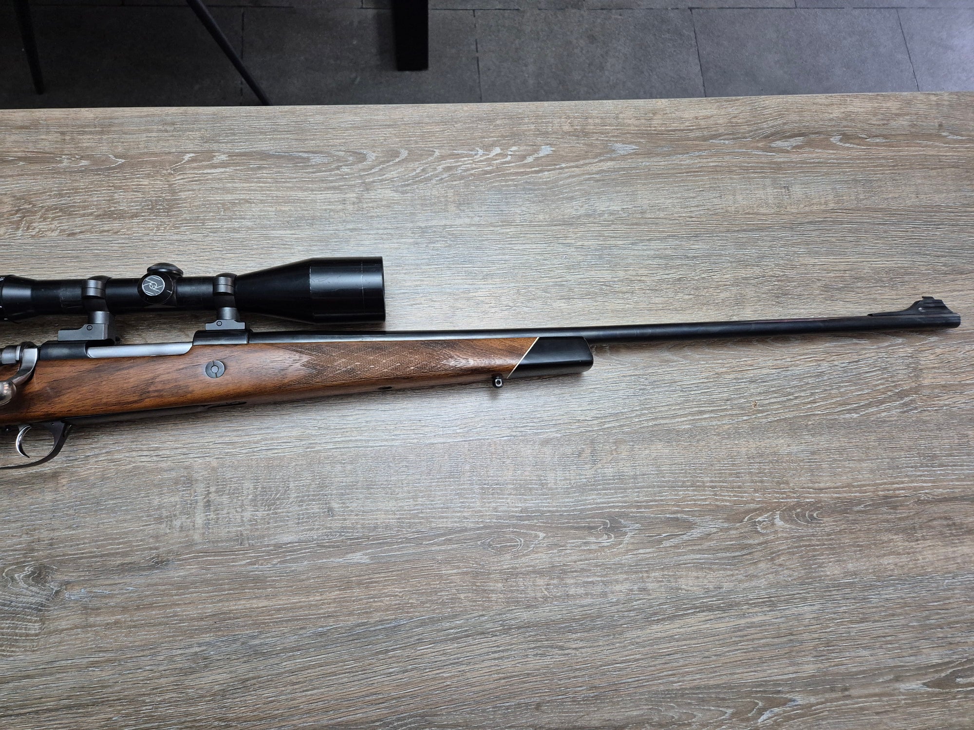 Carabina H. Dumoulin, cal 6.5x68, 65cm, luneta Zeiss Diavari 2.5-10x52