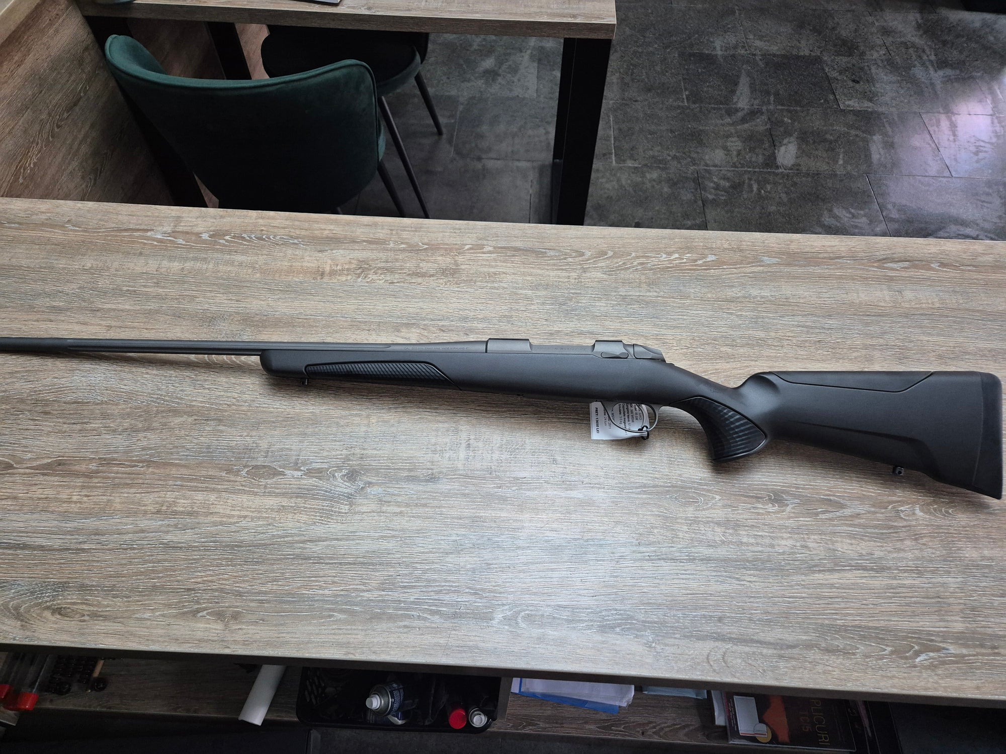 Carabina SAKO 85 SM, cal 300 WSM, teava fluted 61cm cerakote, pat sintetic