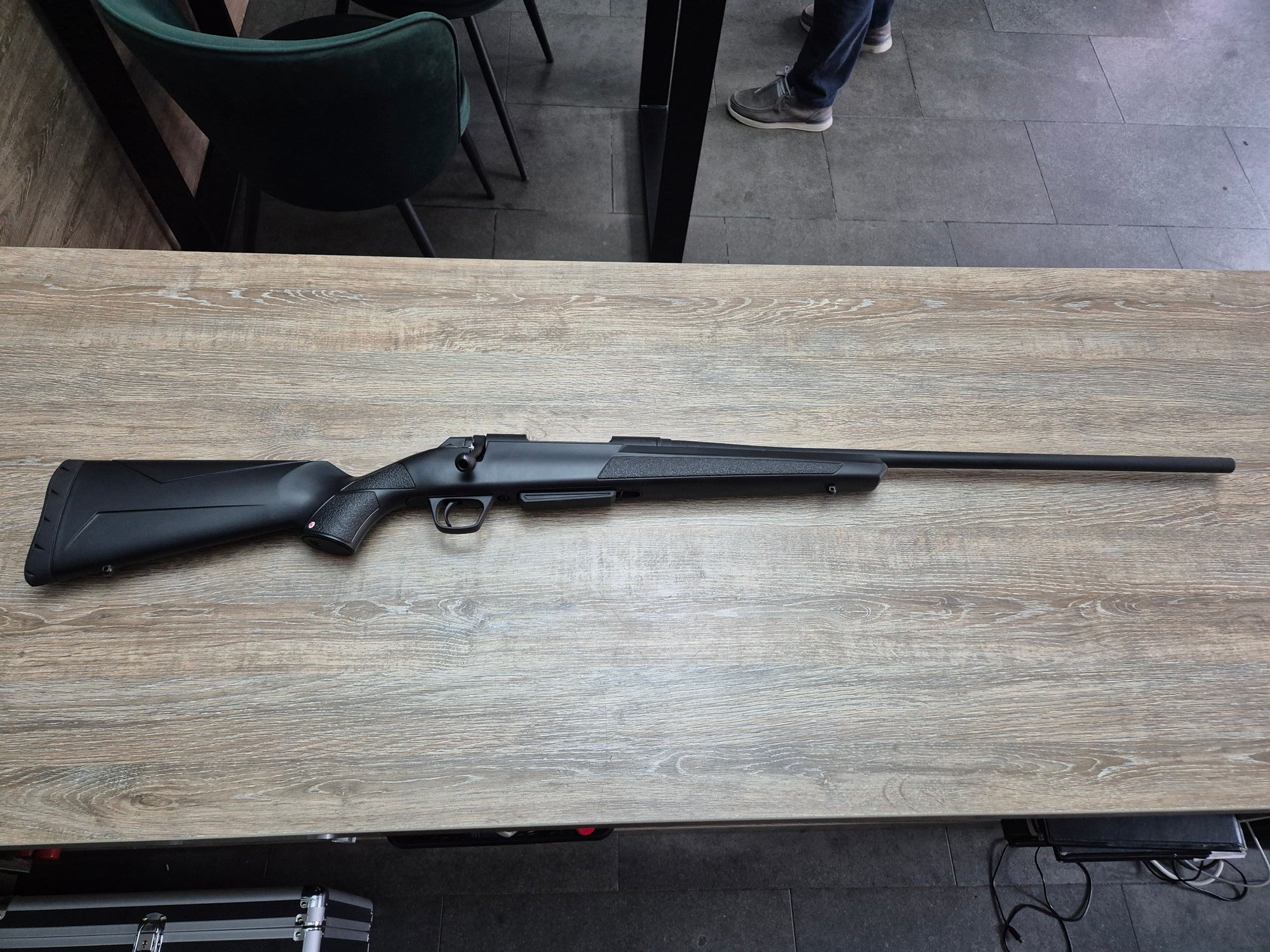 Carabina Winchester XPR cal 300 win mag, teava 61cm, pat sintetic