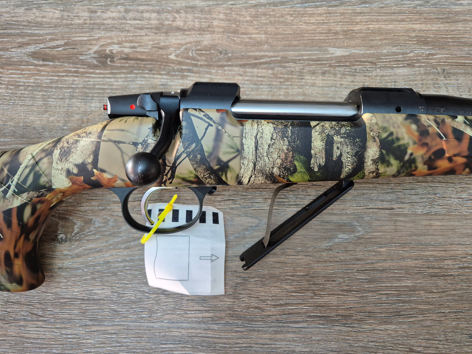 Carabina CZ 557 Predator cal 30-06, teava 52cm, pat camuflaj