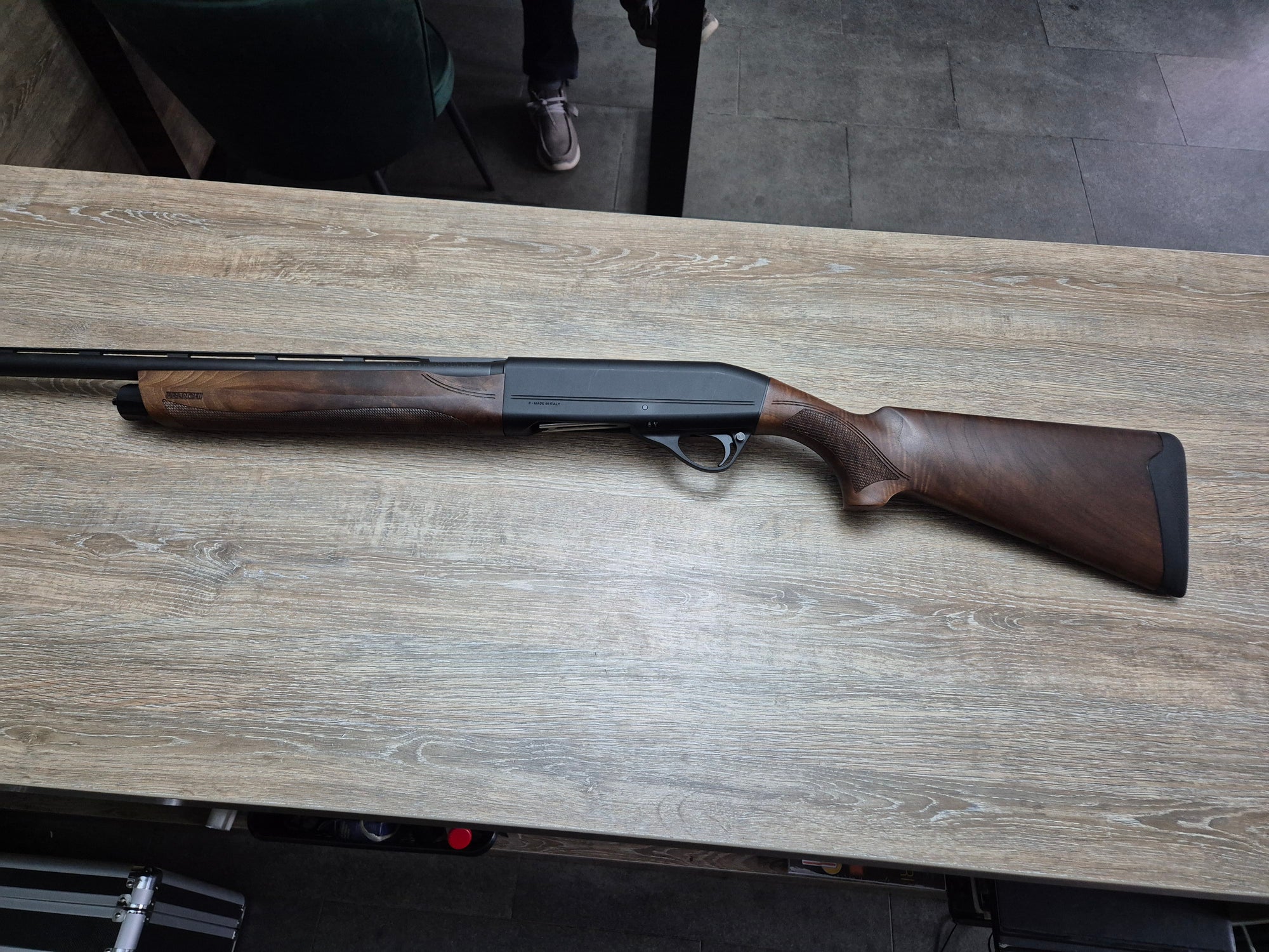 Lisa semiautomata Franchi Affinity 3, cal 12/76, 71cm, pat lemn