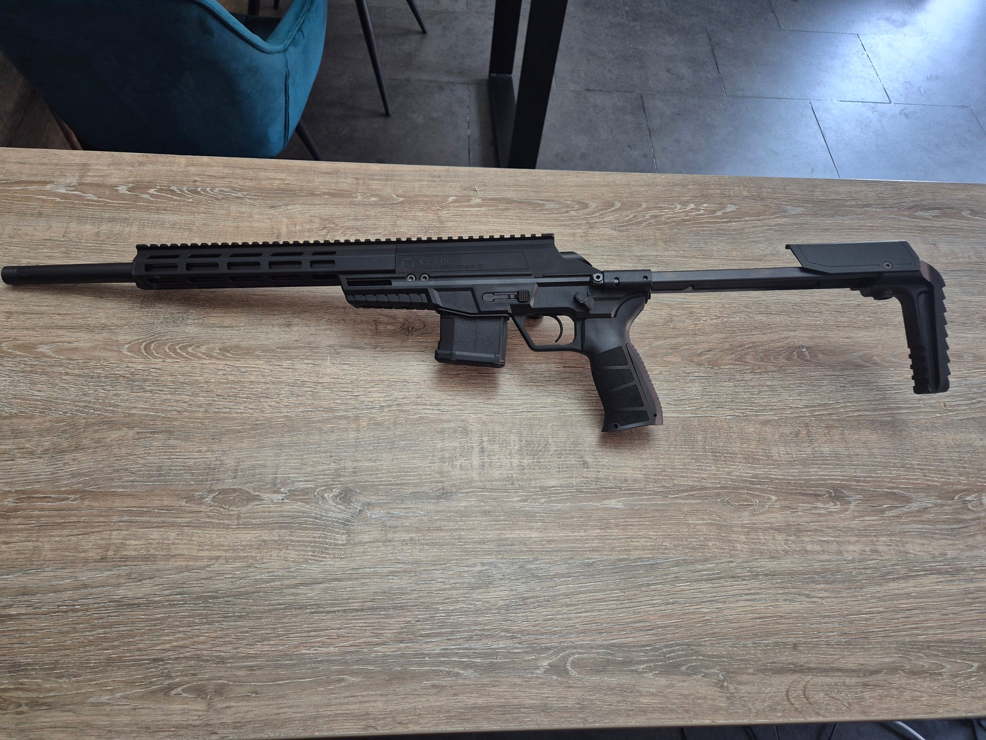 Carabina CZ 600 Trail, cal 223 rem, stil tactic, pentru vanatoare