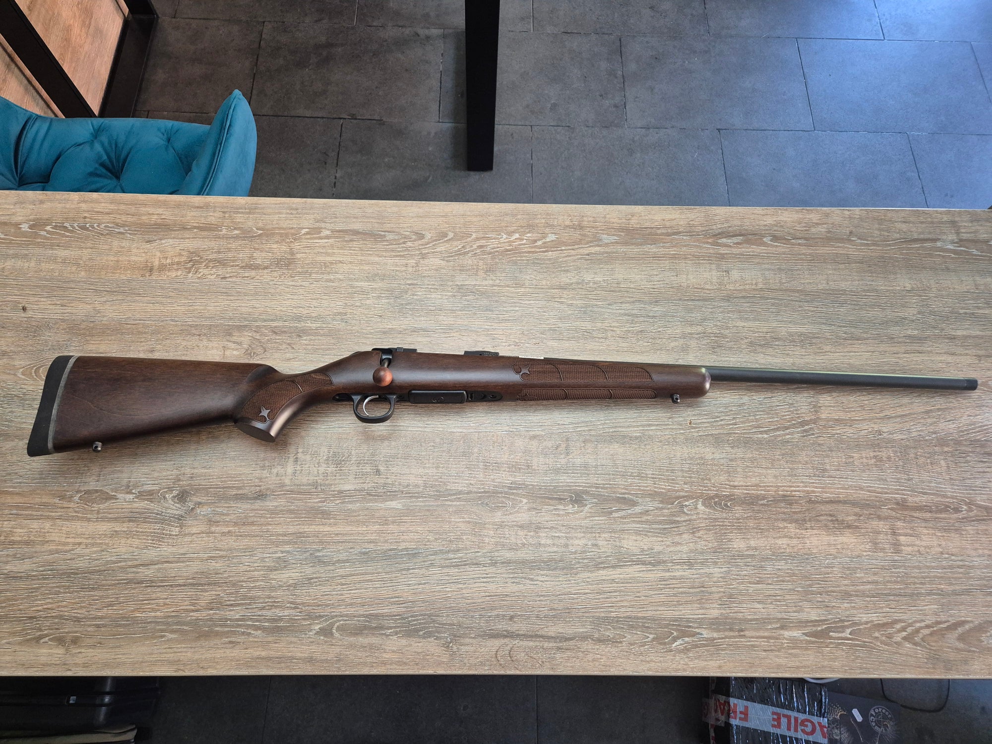 Carabina CZ 600 American, cal 223 rem, 61cm, pat lemn