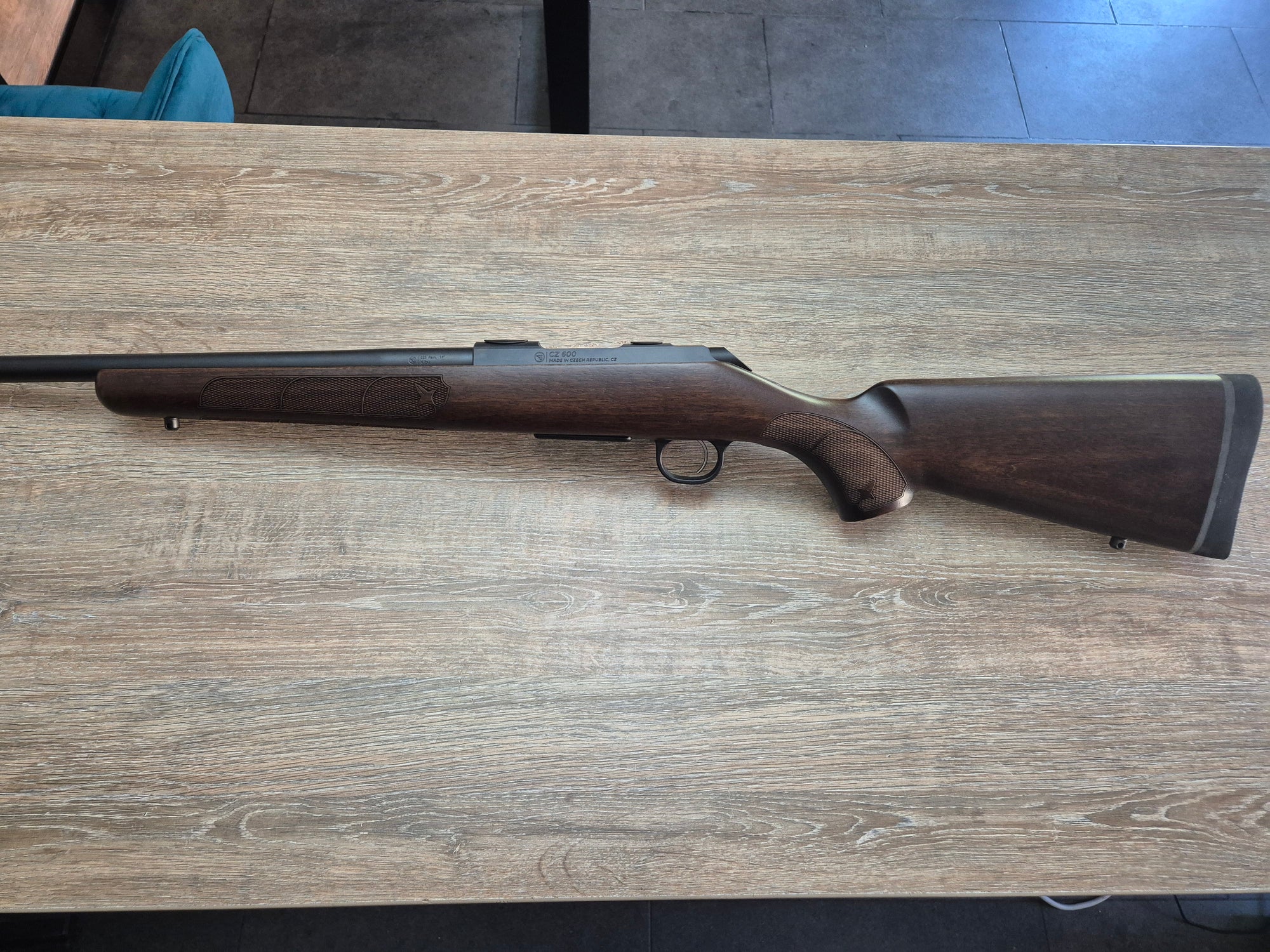 Carabina CZ 600 American, cal 223 rem, 61cm, pat lemn