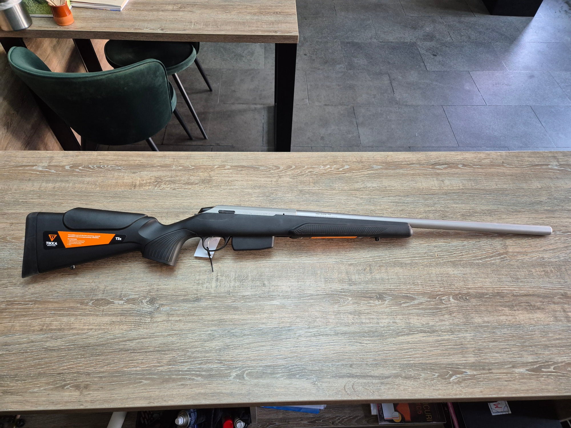 Carabina stangaci Tikka T3x Varmint Stainless, cal 30-06, 60cm, pat sintetic