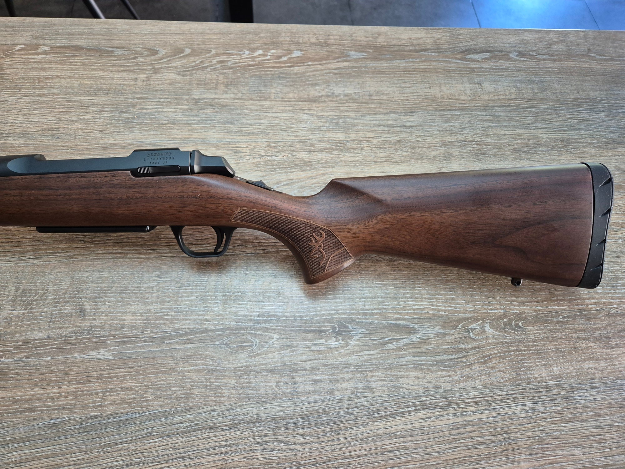 Carabina Browning A-Bolt 3+ Hunter, cal 30-06, 51cm, pat lemn, cătări