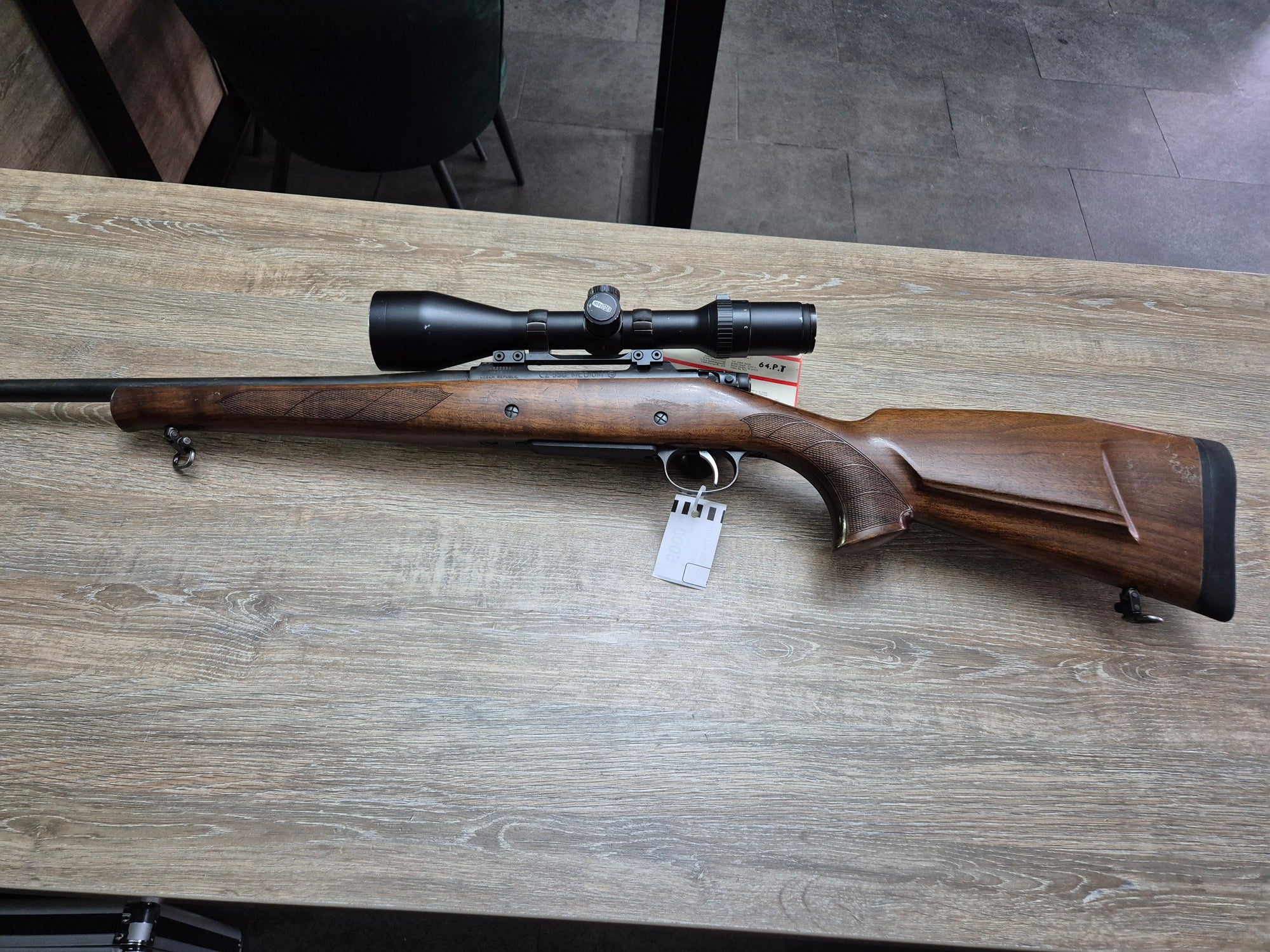 Carabina CZ 550 Lux, cal 300 win mag, 60cm, luneta Meopta 3-12x56