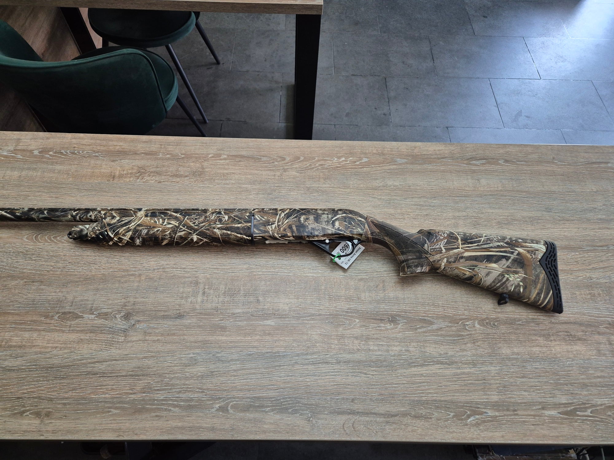 Lisa semiautomata Aksan Arms, cal 12/76, 71cm, pat camuflaj