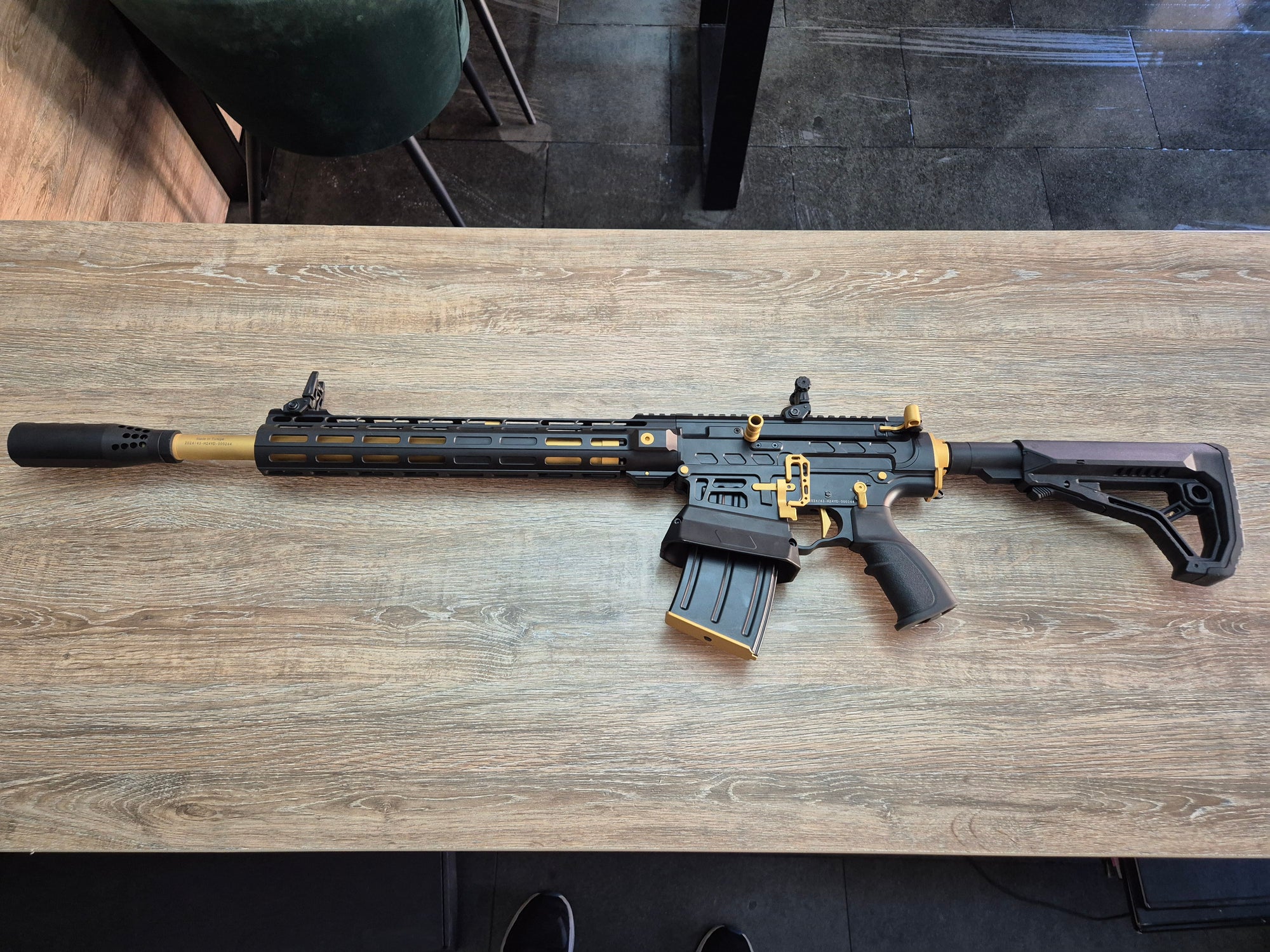 Lisa semiautomata Huglu XR8 PRO GOLD, cal 12, tactica