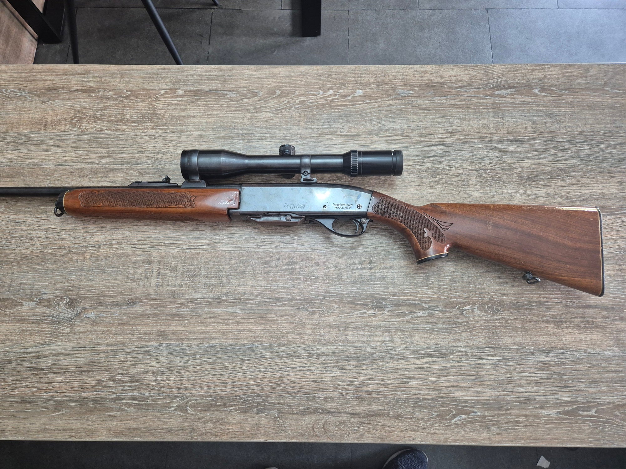 Carabina semiauto Remington 742, cal 243 win, 56 cm, Swarovski