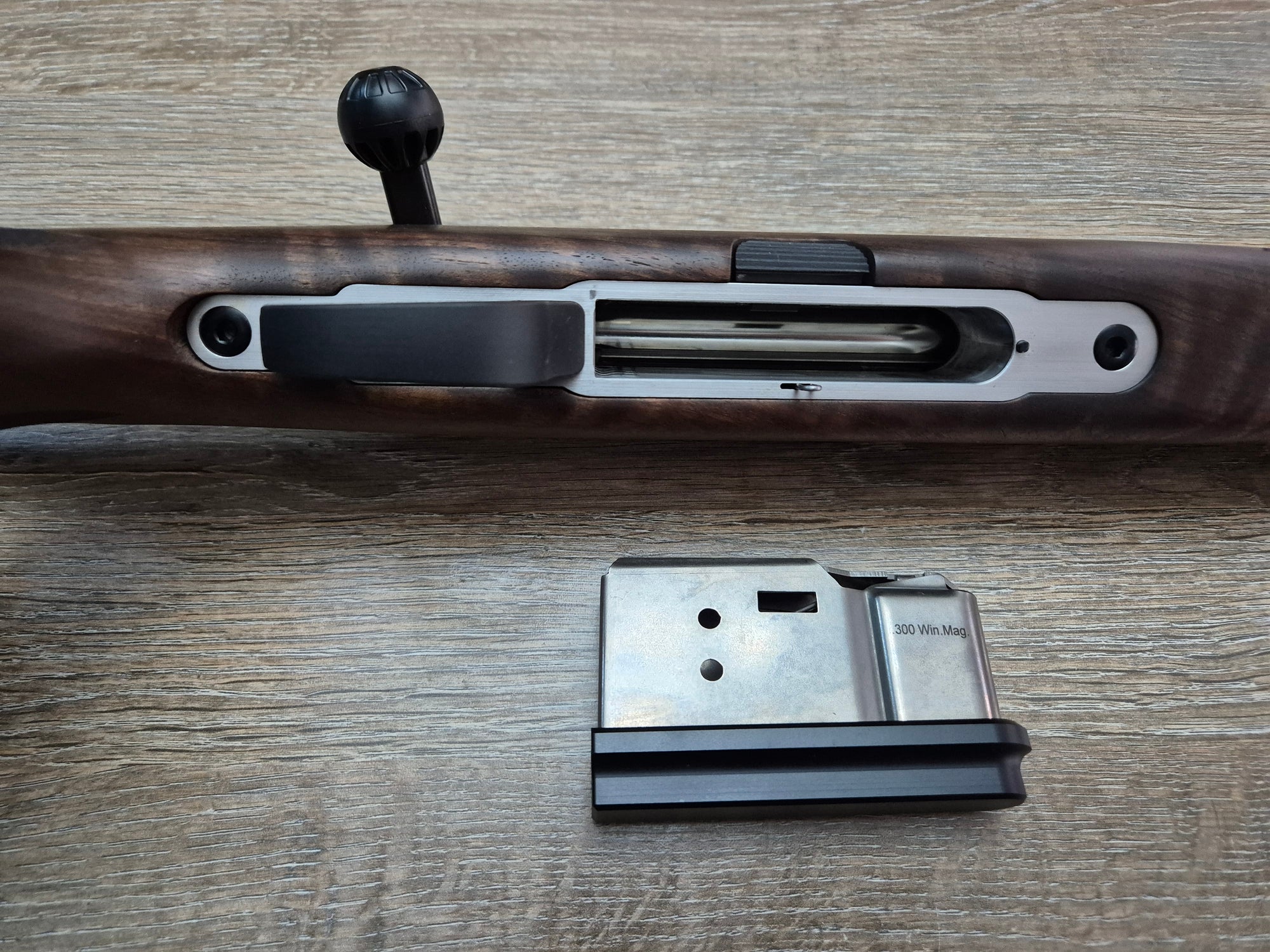 Carabina Heym SR30, cal 300 win mag, teava L=60cm, D=17mm, pat lemn ergonomic