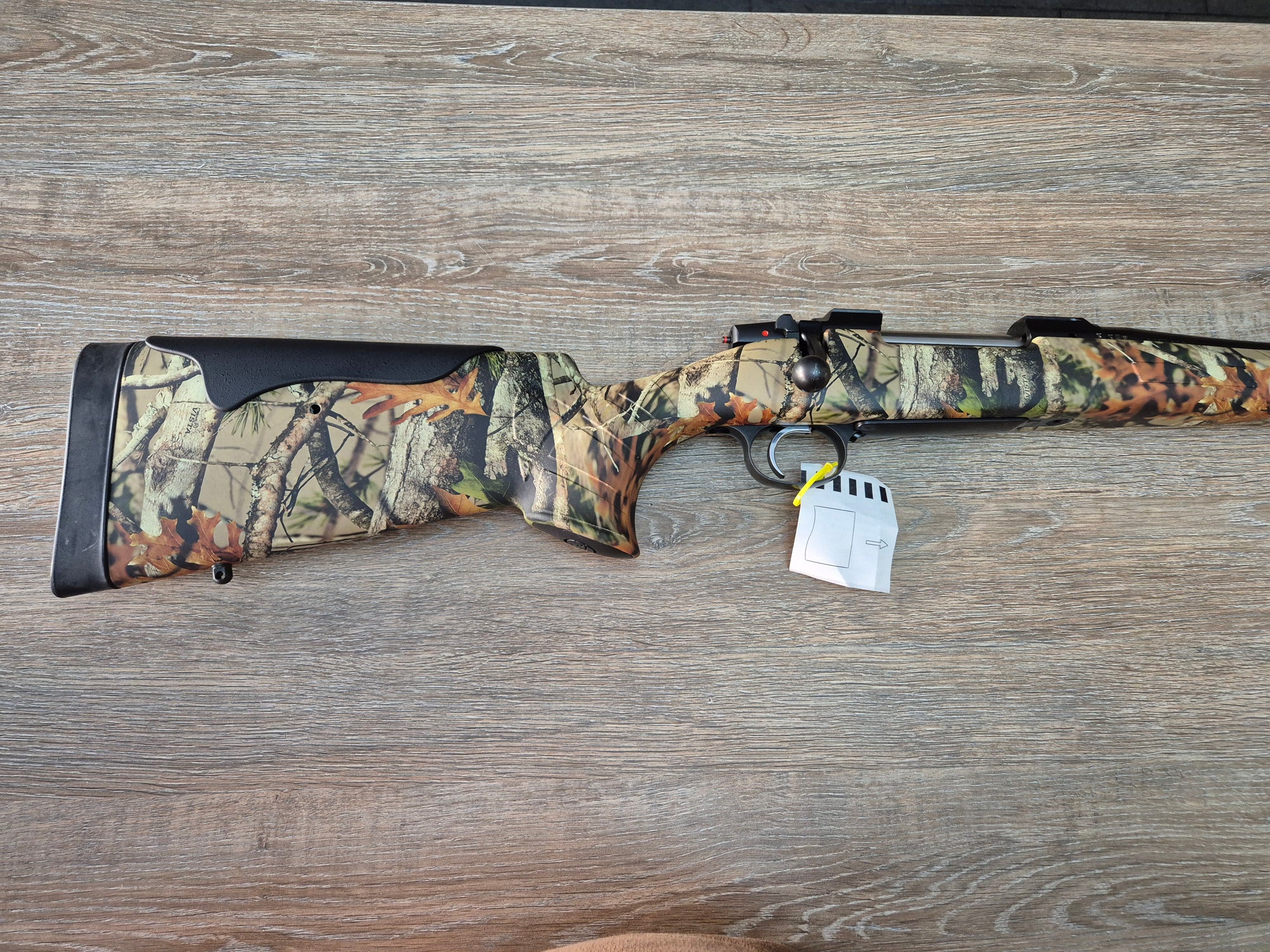 Carabina CZ 557 Predator cal 30-06, teava 52cm, pat camuflaj