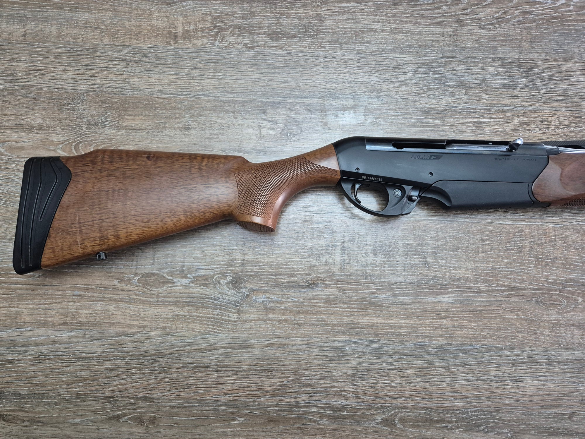 Carabina semiaut Benelli Argo, cal 300 win mag, 51cm, pat lemn