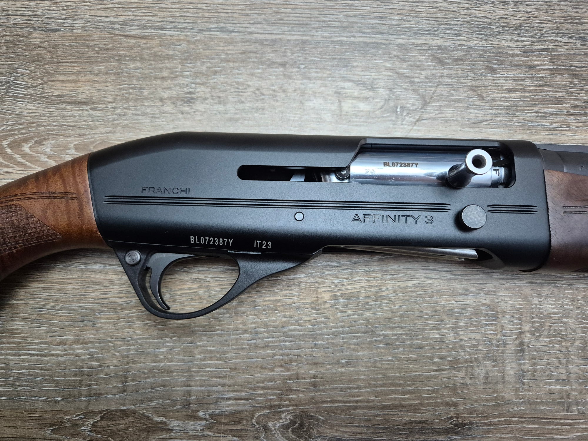 Lisa semiautomata Franchi Affinity 3, cal 12/76, 71cm, pat lemn