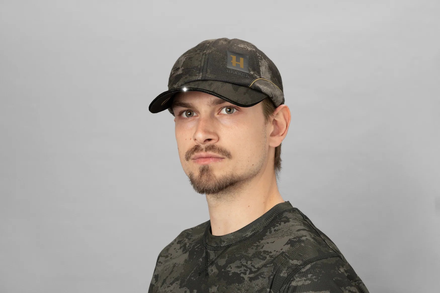 Sapca Harkila NOCTYX camo light cap, lumina LED