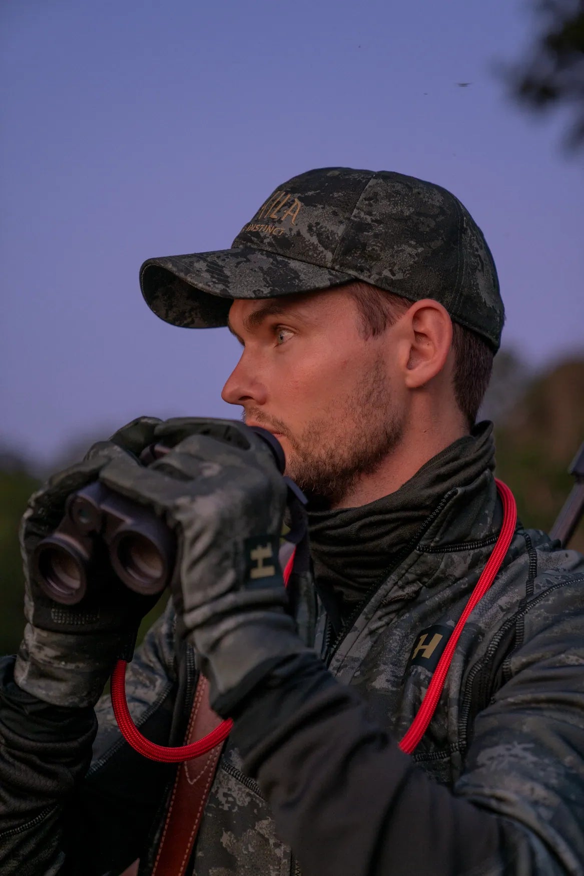 Sapca Harkila NOCTYX camo light cap, lumina LED