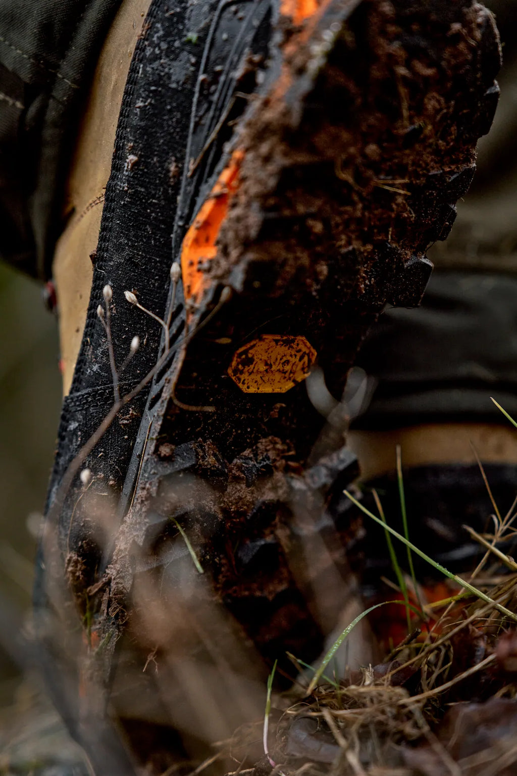 Bocanci Harkila Saxnäs GTX Orange, talpa Vibram, impermeabili