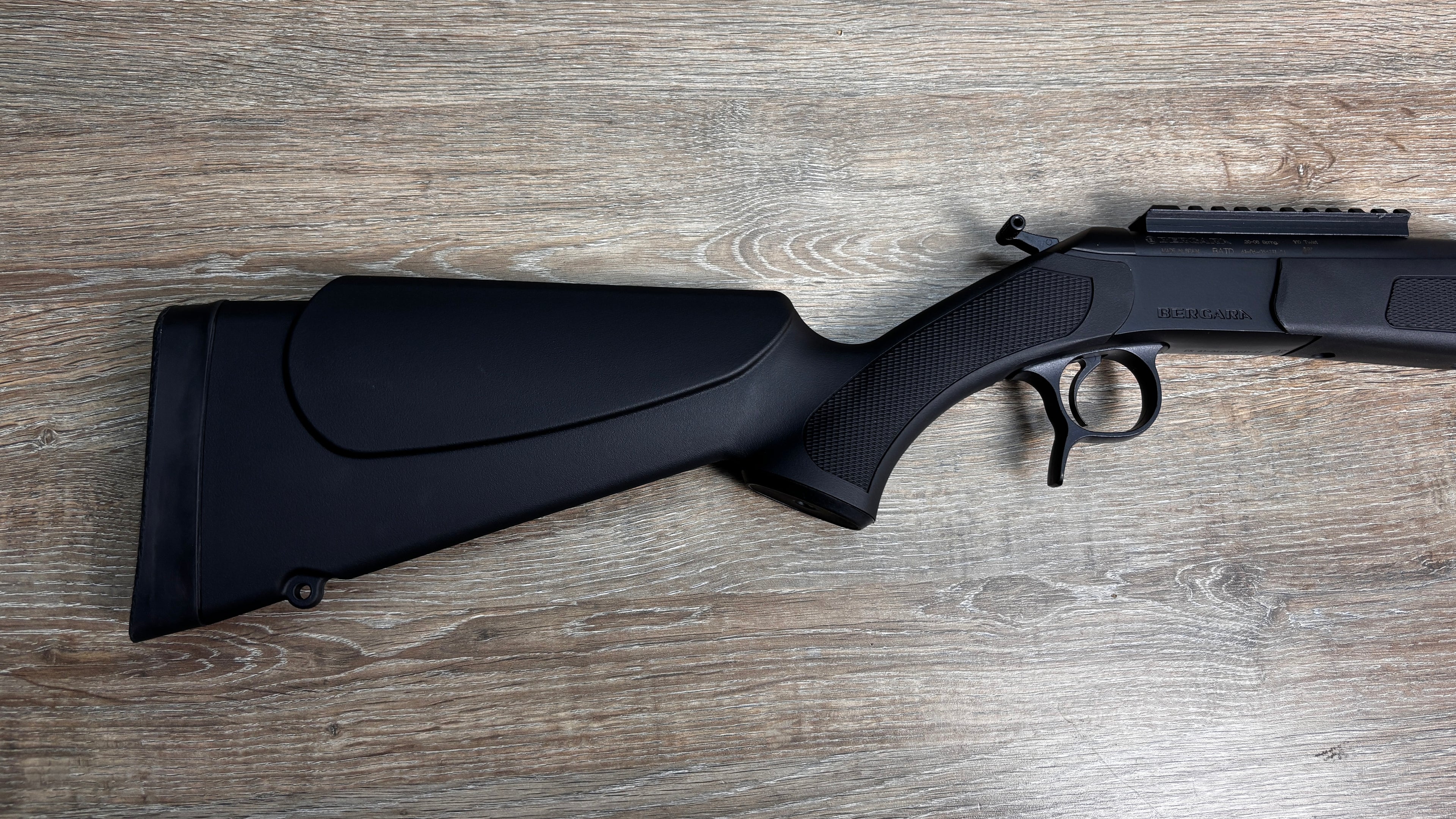 Carabina basculanta Bergara BA13 Black, cal 30-06, teava fluted 51cm