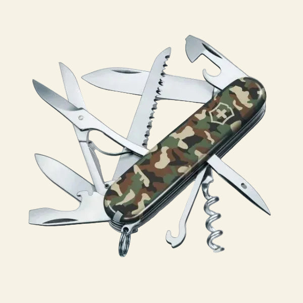 Briceag Victorinox Huntsman Camo
