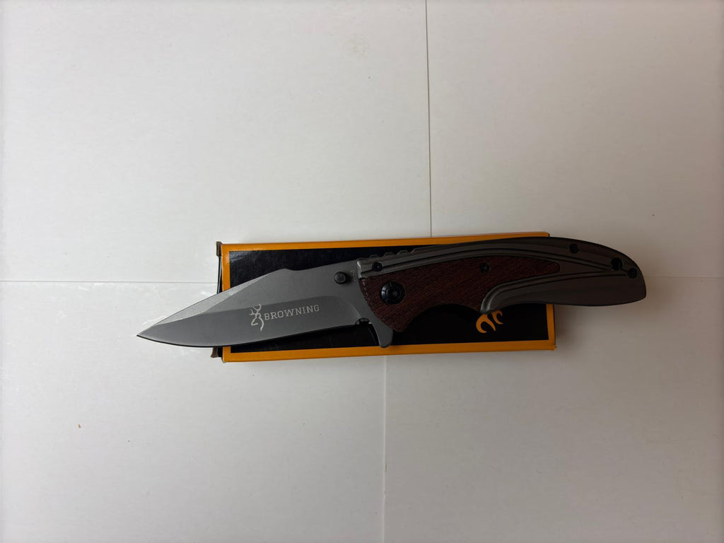 Briceag Browning X43