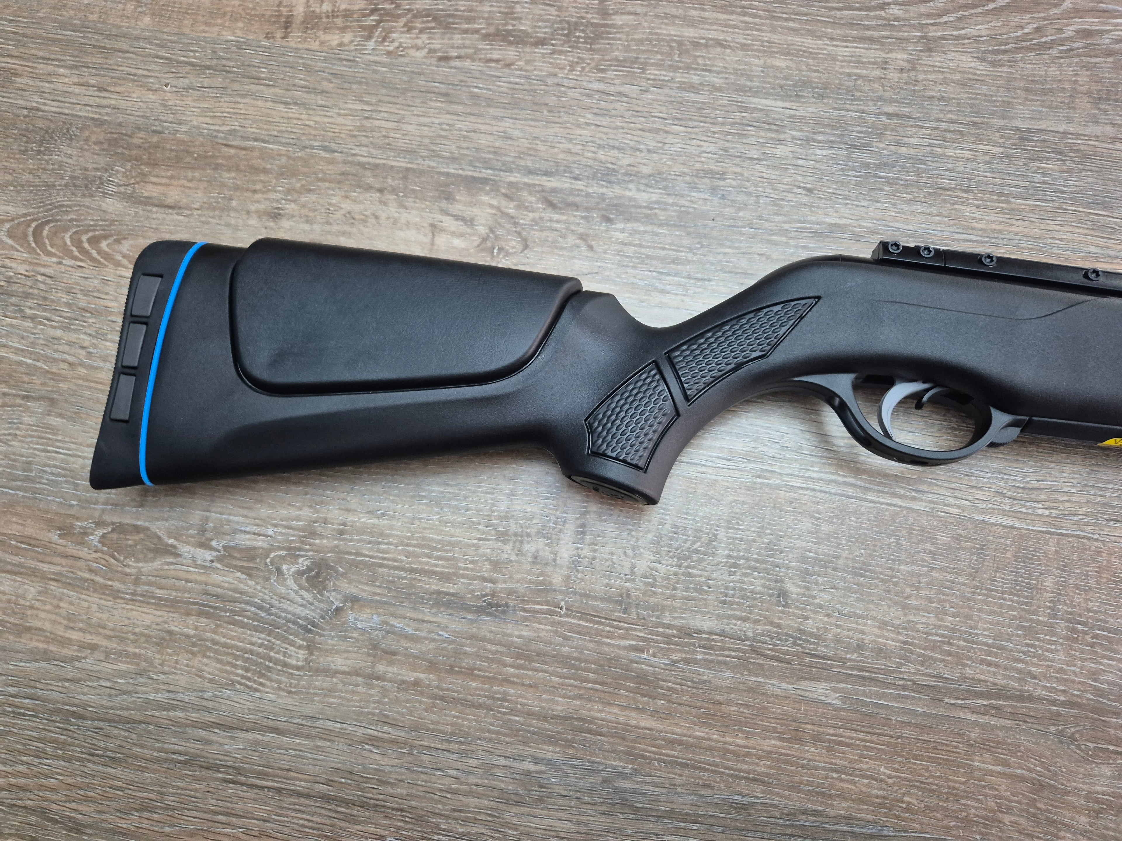 Arma aer comprimat Gamo Shadow IGT, cal 6,35mm