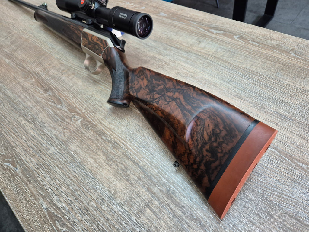 Carabina Blaser R93, cal 338 win mag, luneta Leica Fortis 1,8-12x42i