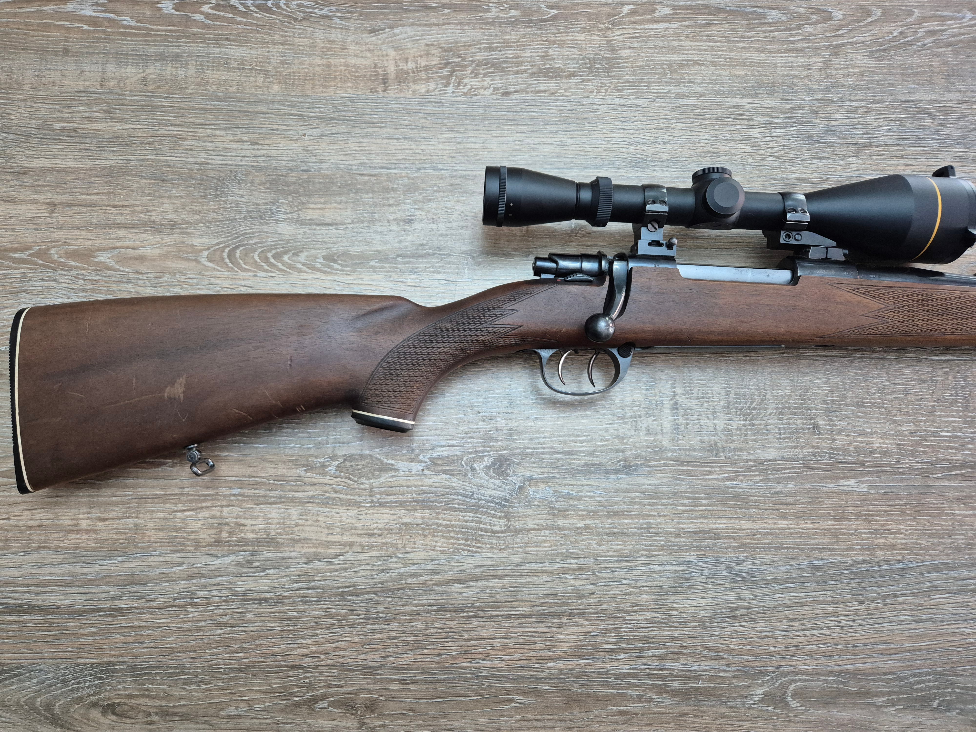 mit.G 。　5mm. 8mm. Carabina Zastava, cal 8x57JS, 61cm, luneta Leupold 3-9x50 – Fox