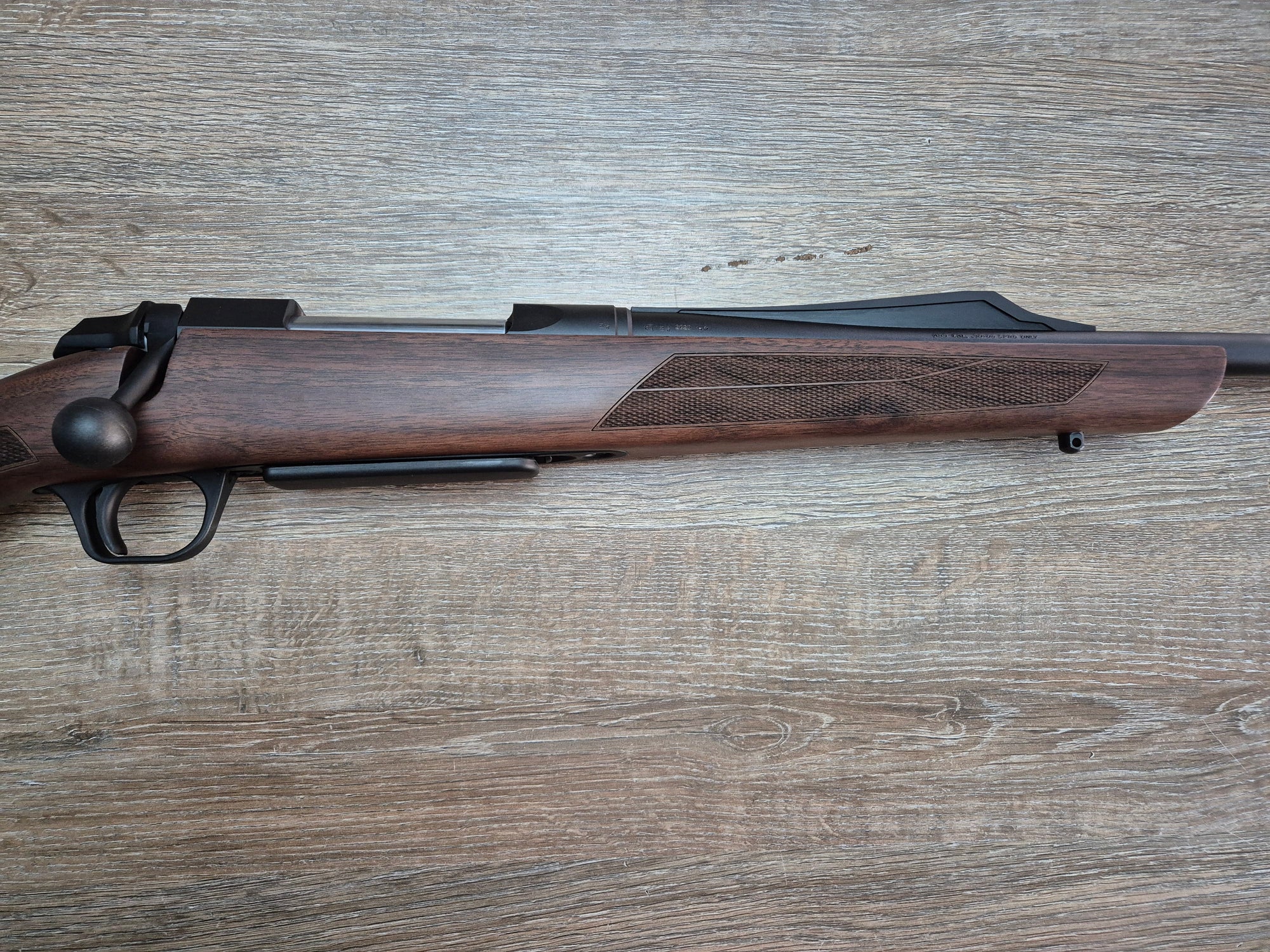 Carabina Browning A-Bolt 3+ Hunter, cal 30-06, 51cm, pat lemn, cătări