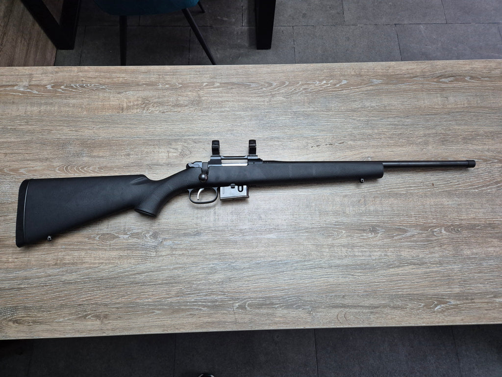 Carabina CZ 527, cal 223 rem, 47.5cm, pat sintetic, montura