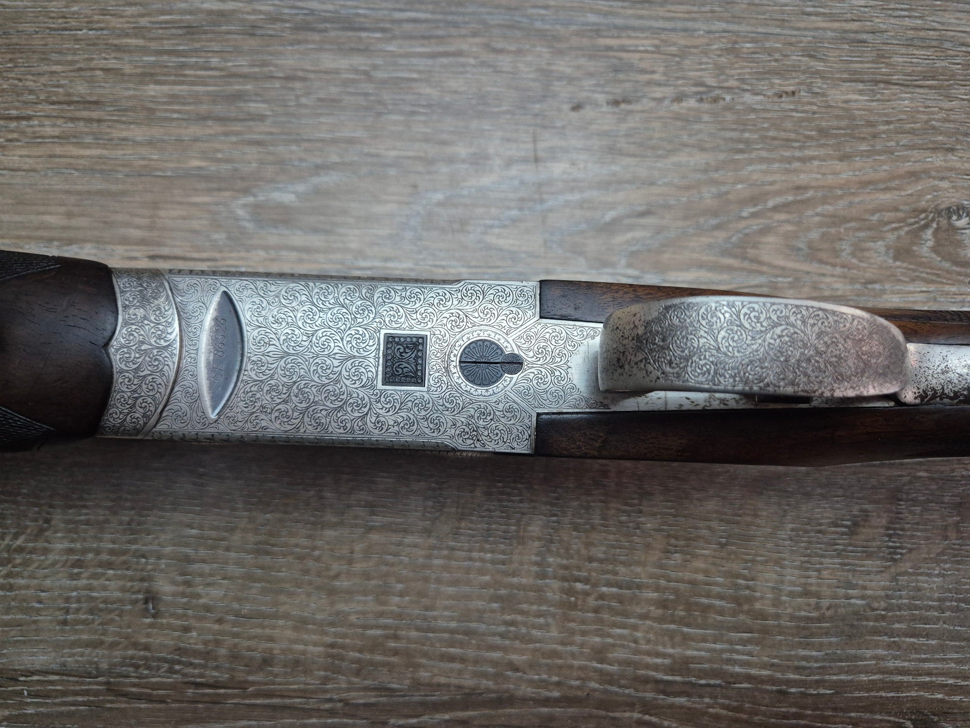 Bock SKB Arms (Japonia), mod. 800, cal 12, tevi 71cm, gravuri