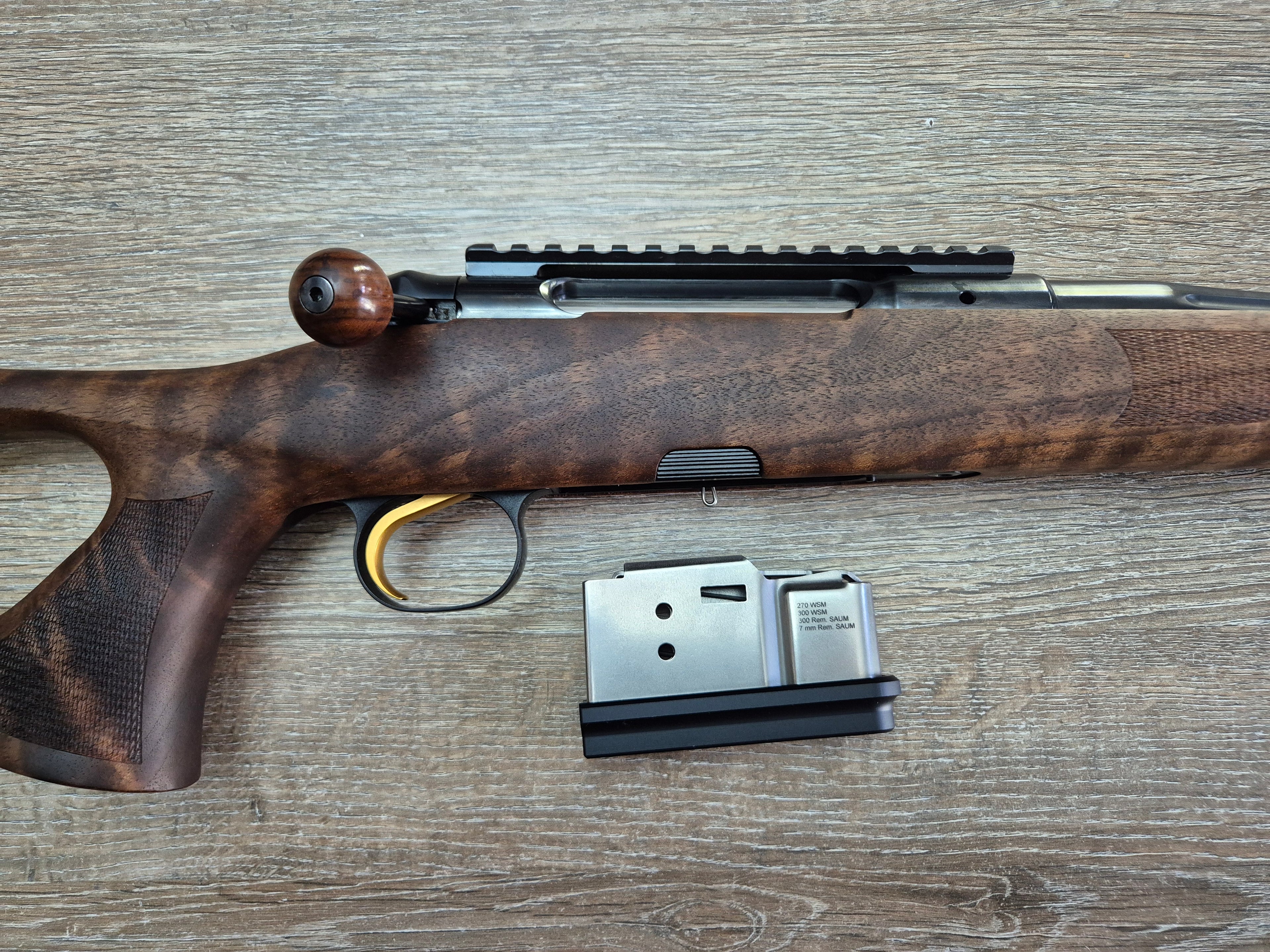 Carabina Heym SR30 Custom, cal 270 wsm, tragaci aur, teava fluted