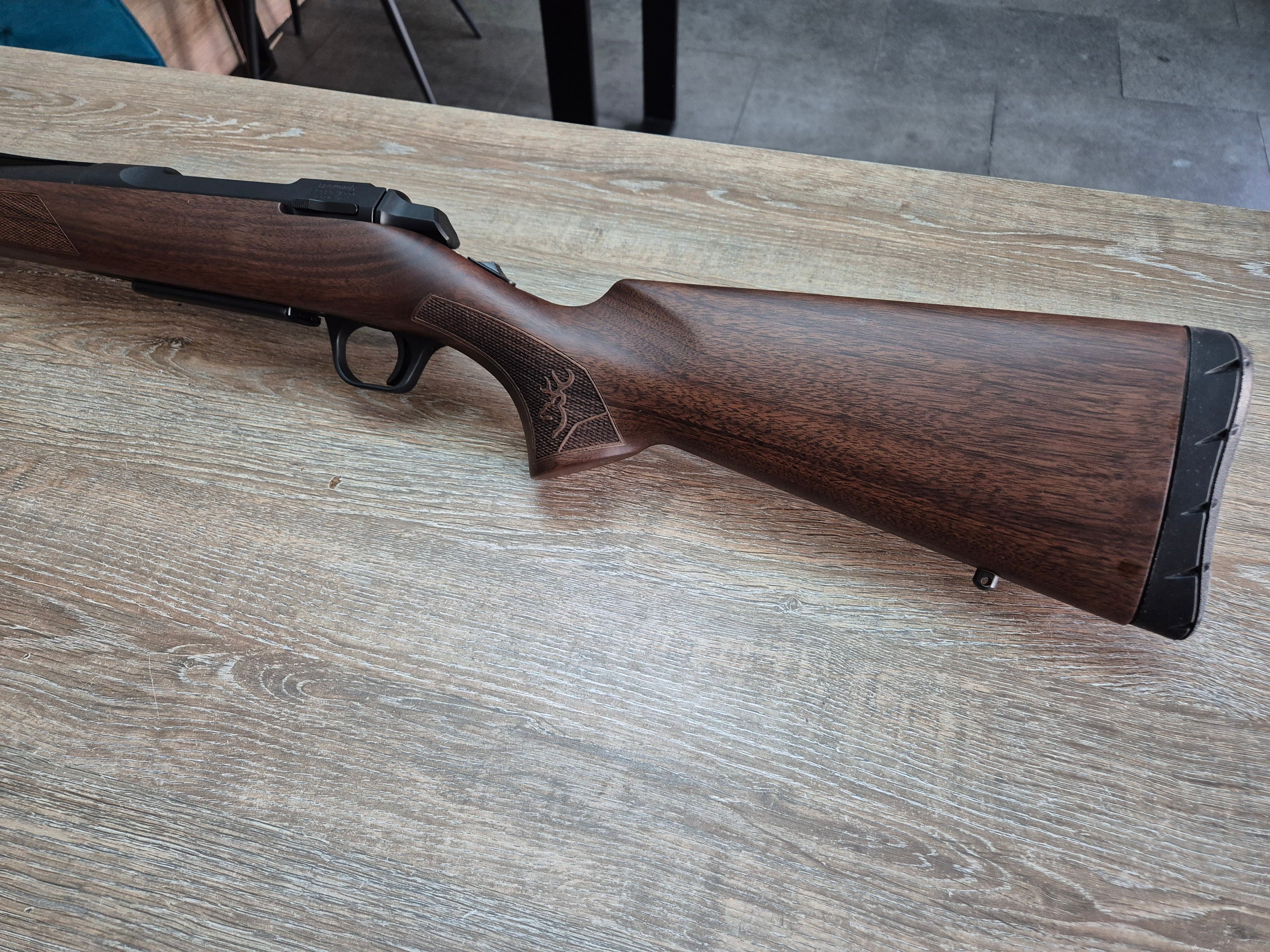 Carabina Browning A-Bolt 3+ Hunter, cal 30-06, 51cm, pat lemn, cătări