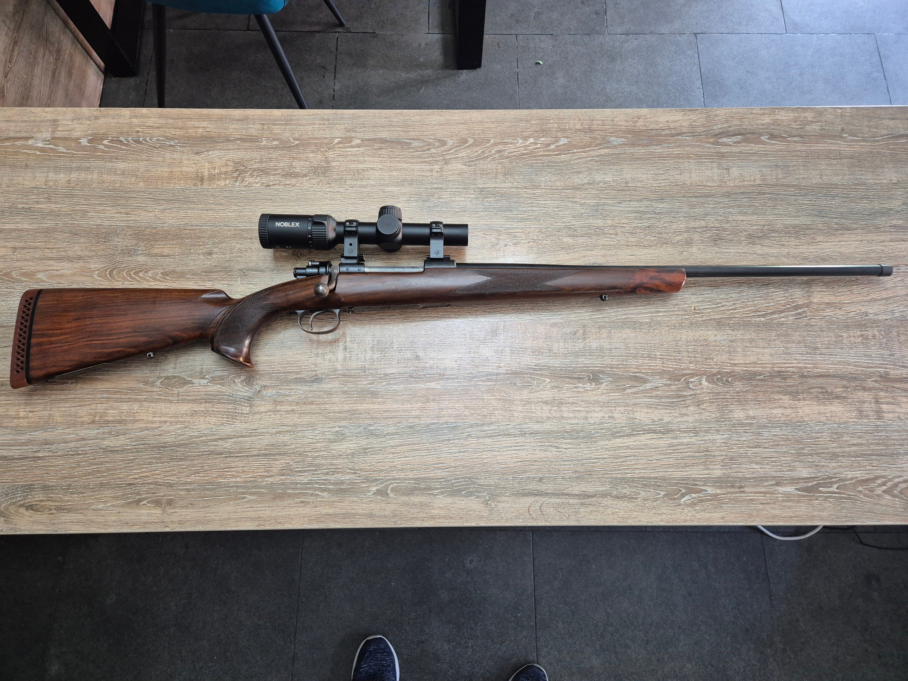 Carabina Husqvarna, cal 8x57JS, 61 cm, luneta Noblex 1-6x24