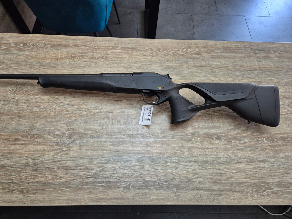 Blaser R8 Ultimate cal 300 win mag, teava 65cm, filet