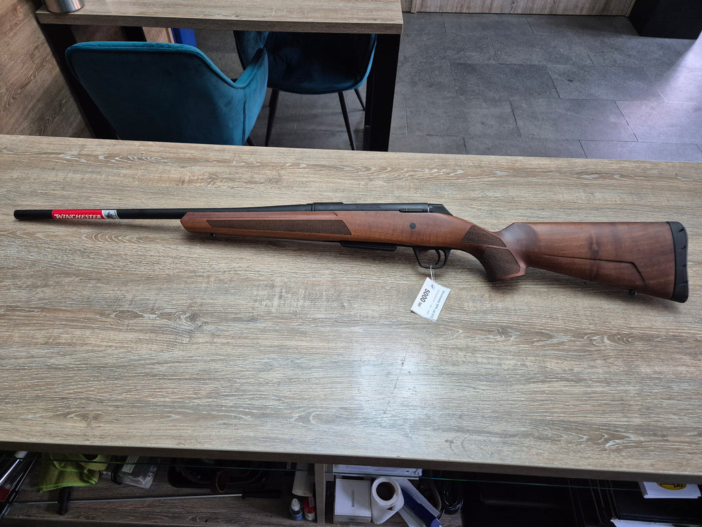 Carabina Winchester XPR Sporter cal 270 win, teava 53cm, pat lemn