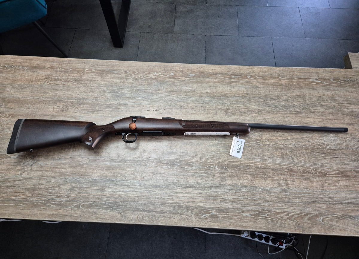 Carabina CZ 600 American, cal 223 rem, 61cm, pat lemn